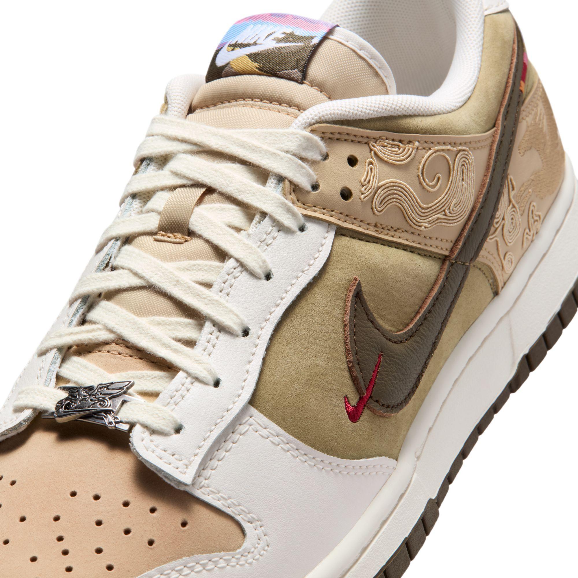 Nike Dunk Low SE 