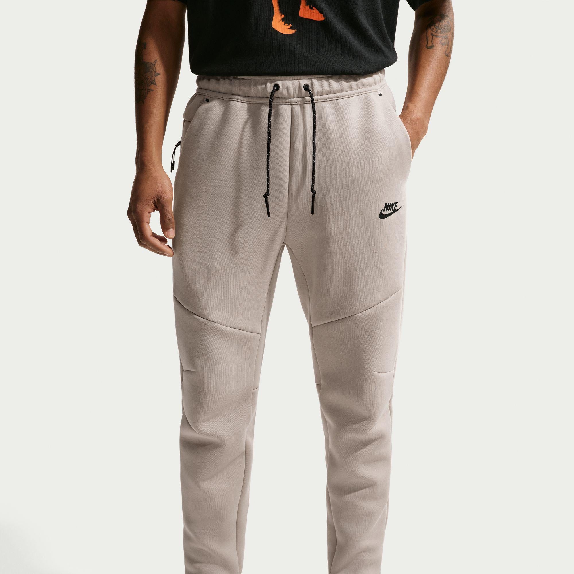 Nike Tech Fleece Joggers “Cream