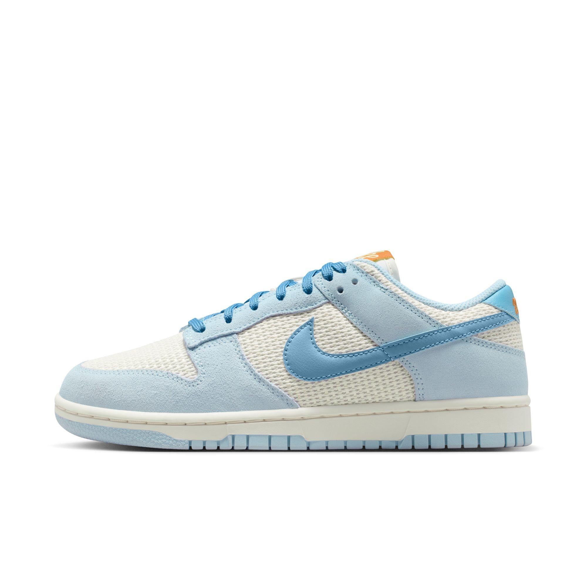 Women Nike Dunk Low SE “Sail”