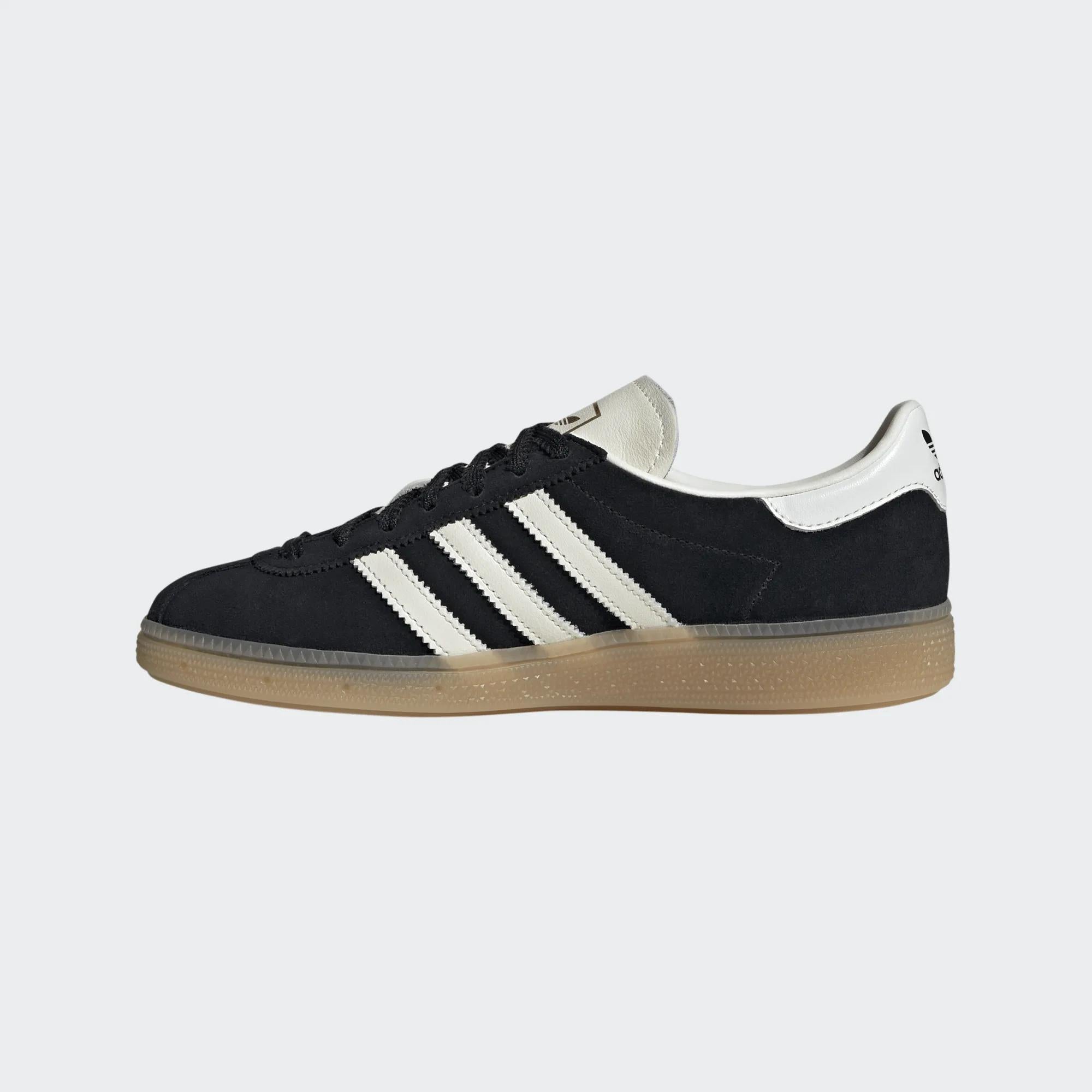 MUENCHEN W CBLACK/OWHITE/GUM3