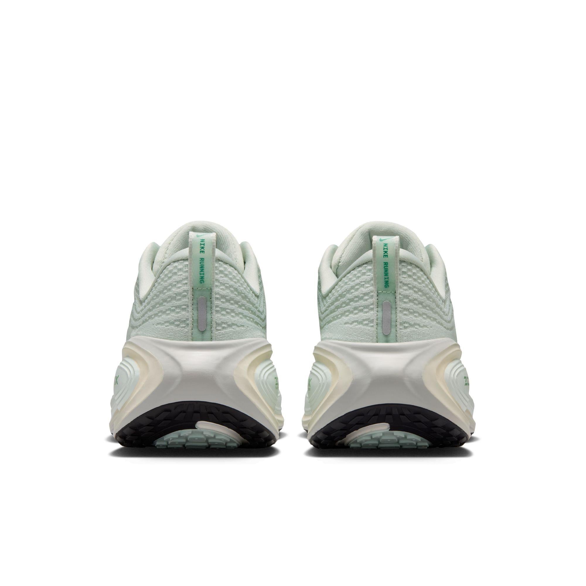 Nike Women Vomero Plus “Metallic Silver”