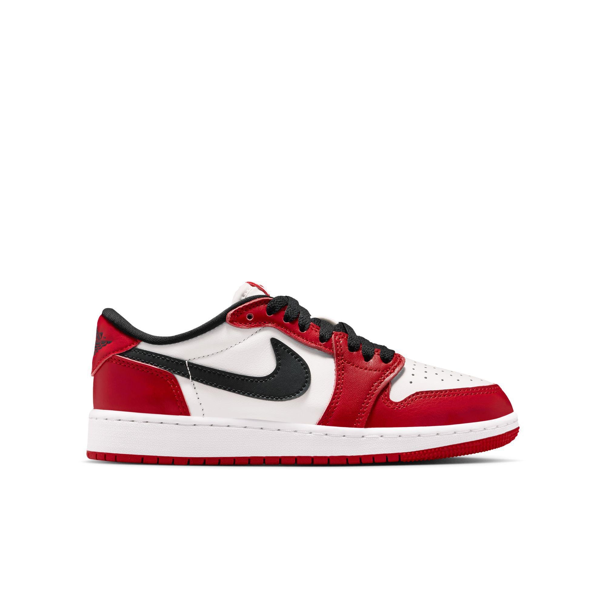 Air Jordan 1 Retro Low Gradeschool “Chicago”