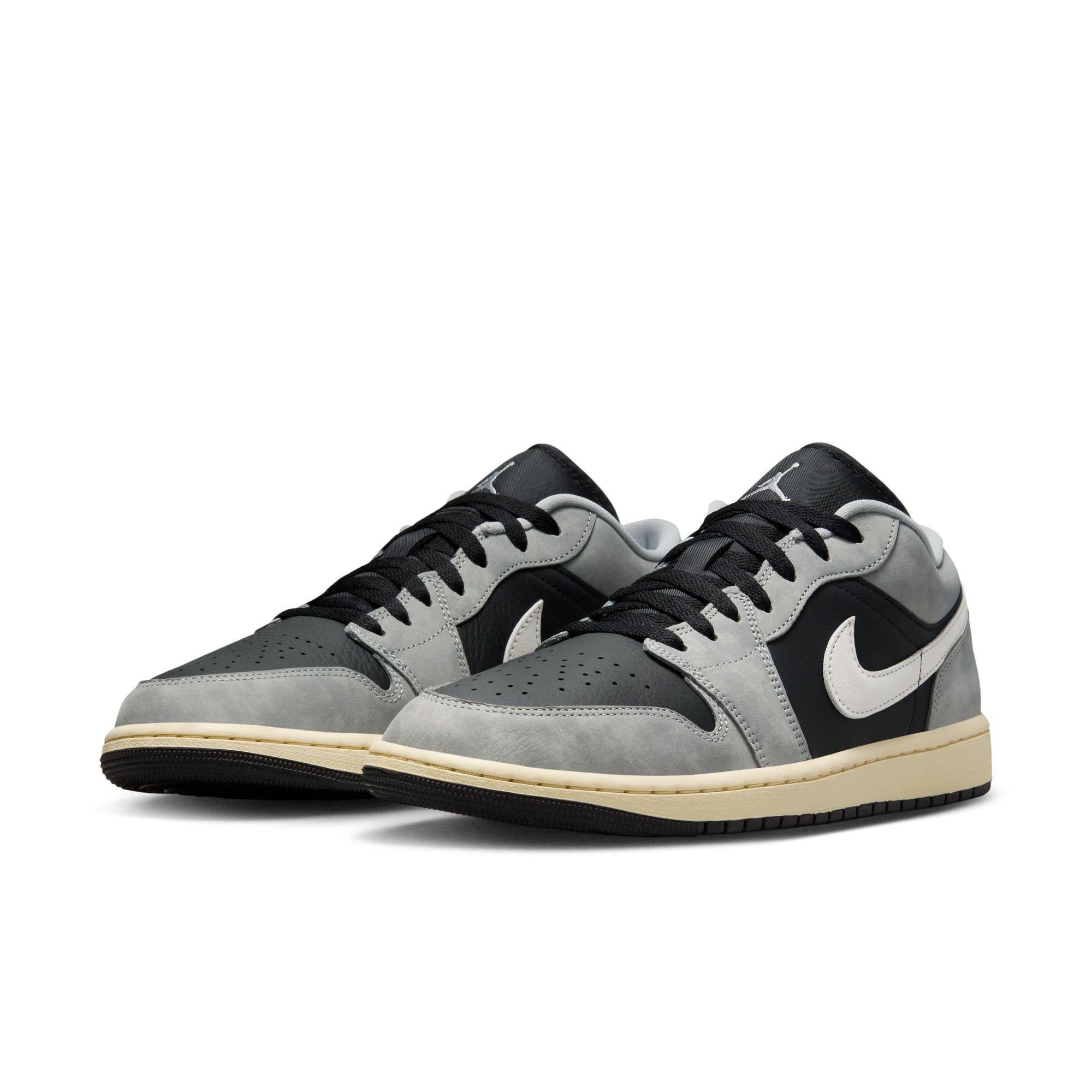 Air Jordan 1 Low SE 