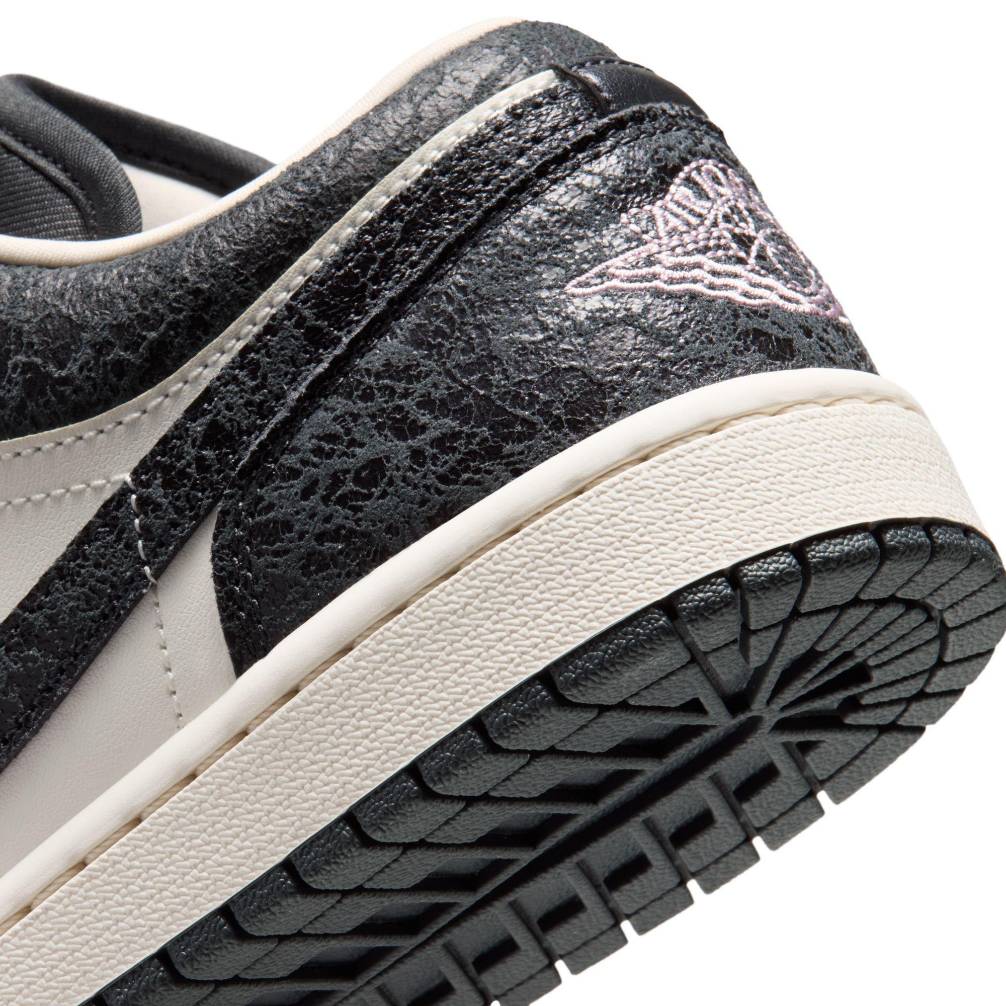 Women’s Air Jordan 1 Low SE “Anthracite/Iced Carmine”