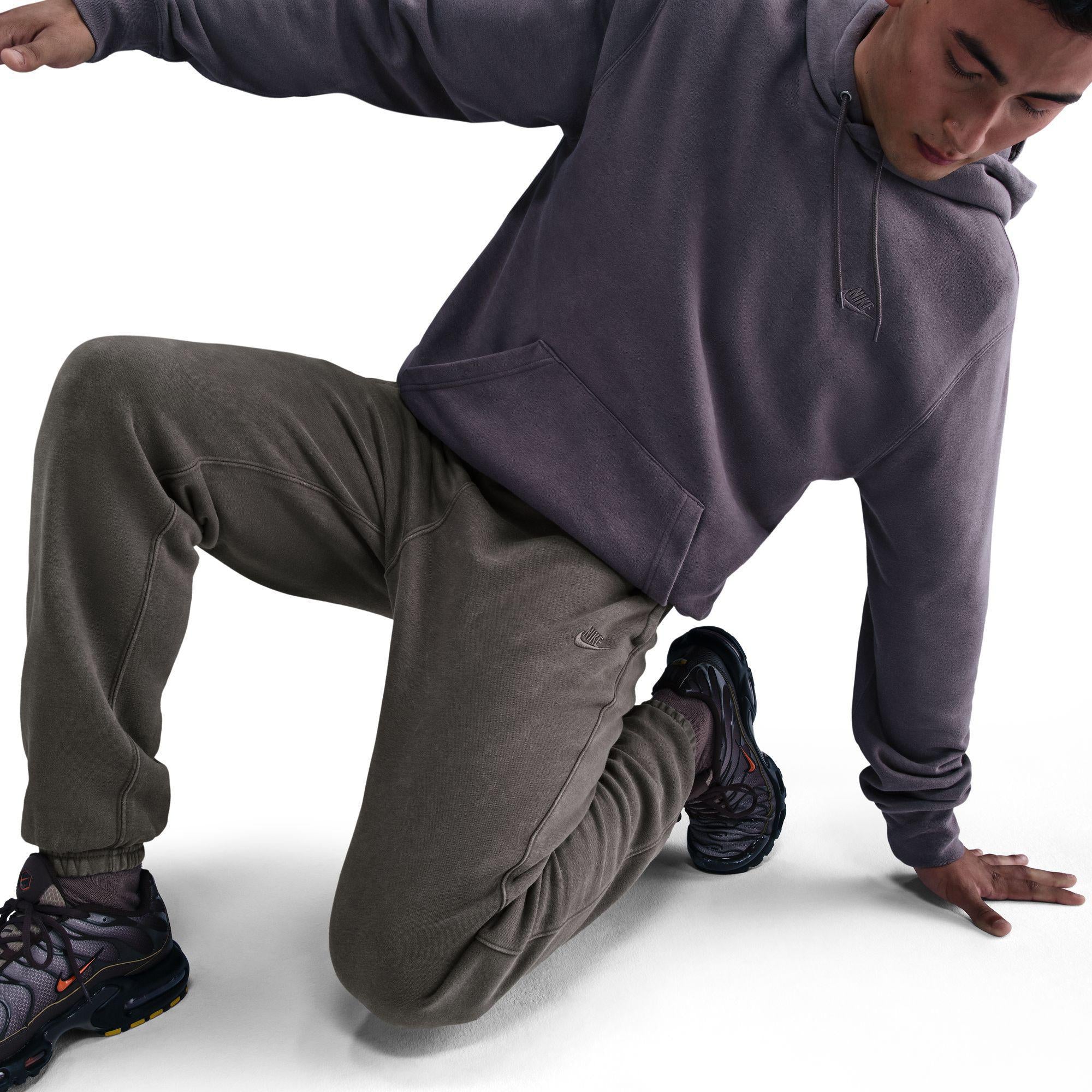 Nike Sportswear Club Sweatpant Cave Stone