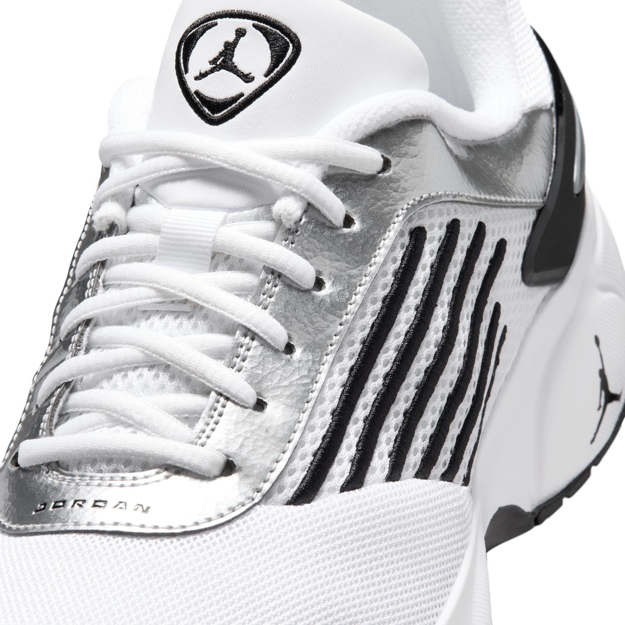 Jordan Trunner Flow “Metallic Silver”