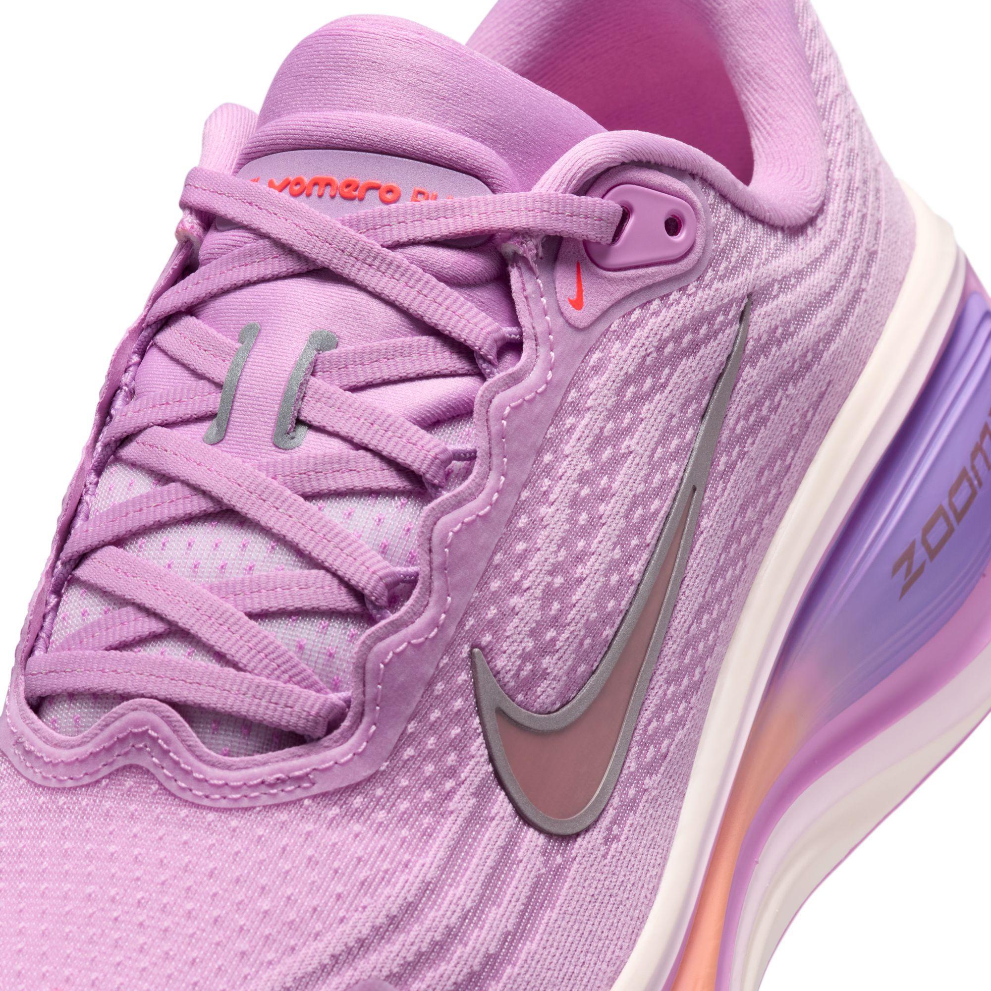Nike Women Vomero Plus “Light Magenta/Pink Foam”
