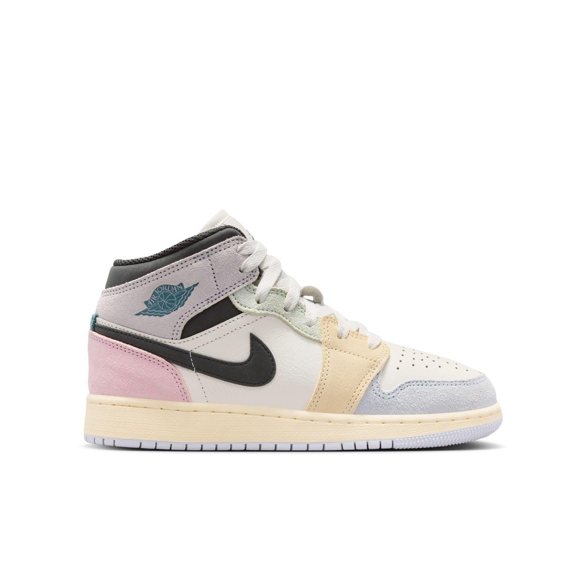 Air Jordan 1 Mid SE Gradeschool “Sail Pastels”