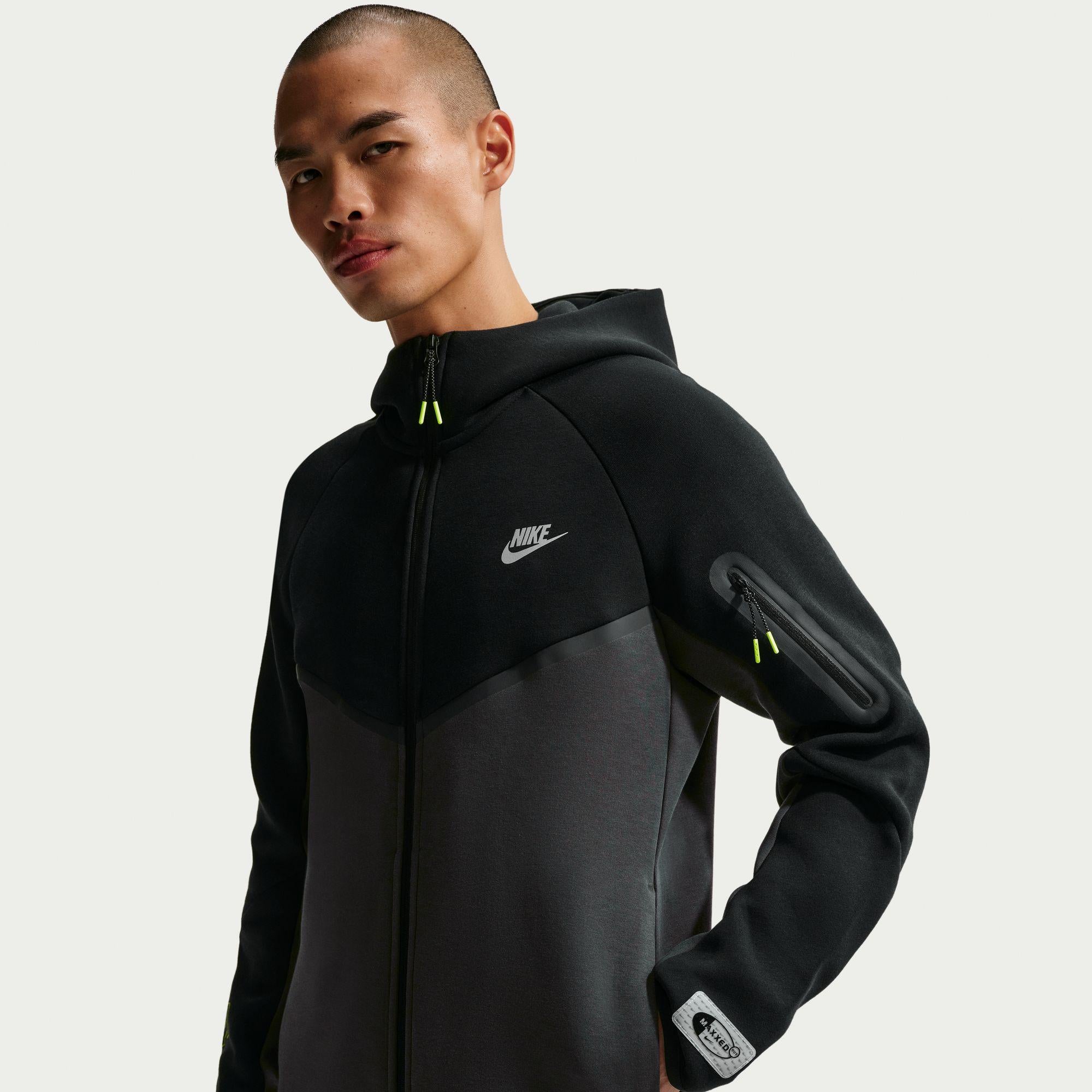 Nike Tech Hoodie “Black/Neon”