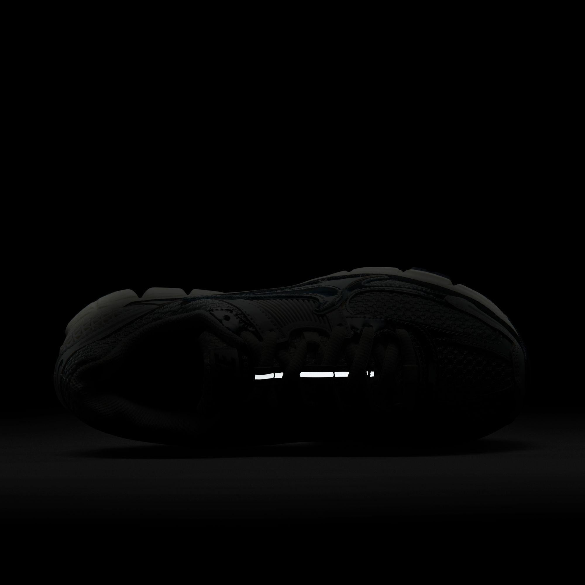 Nike Zoom Vomero 5 'Gridiron'