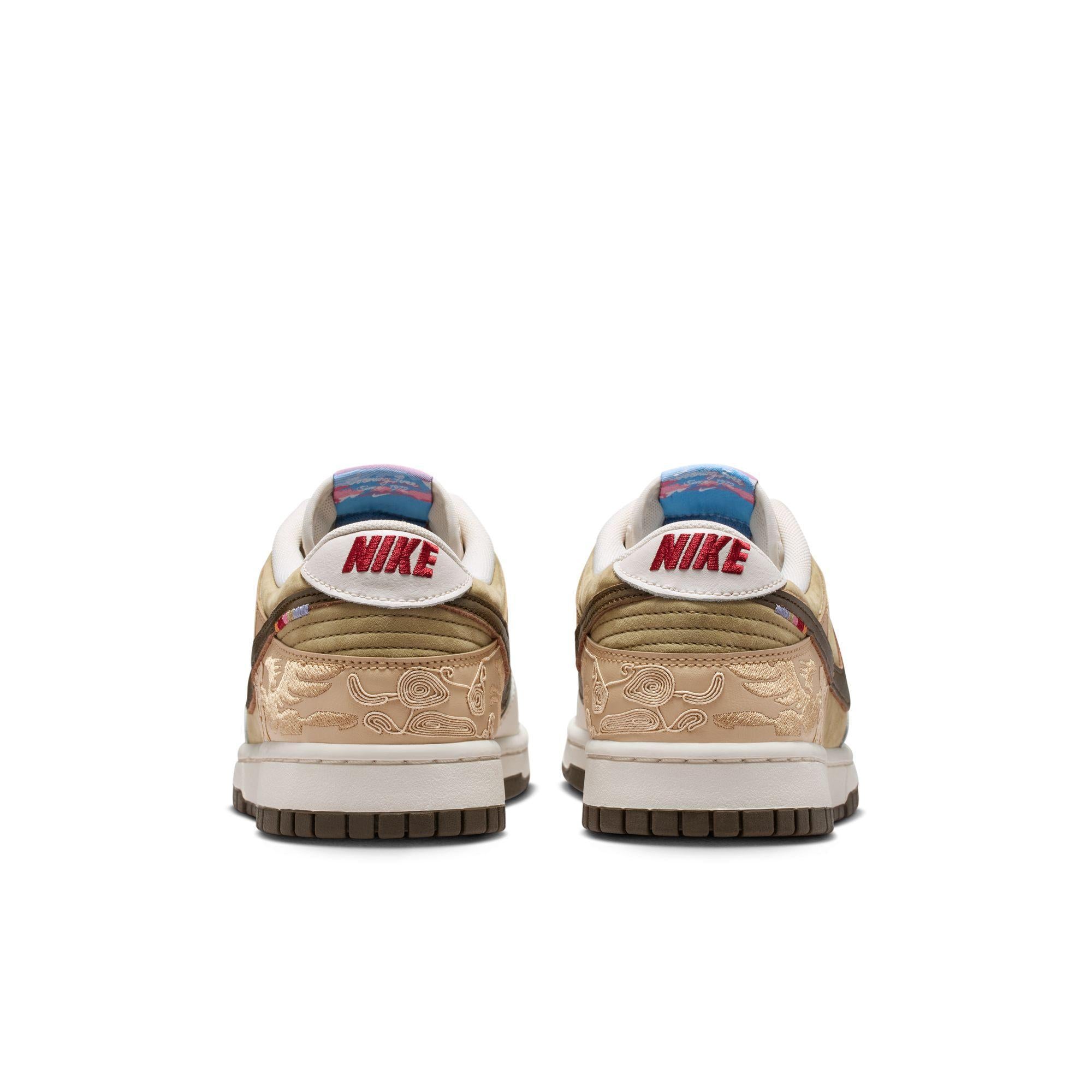 Nike Dunk Low SE 