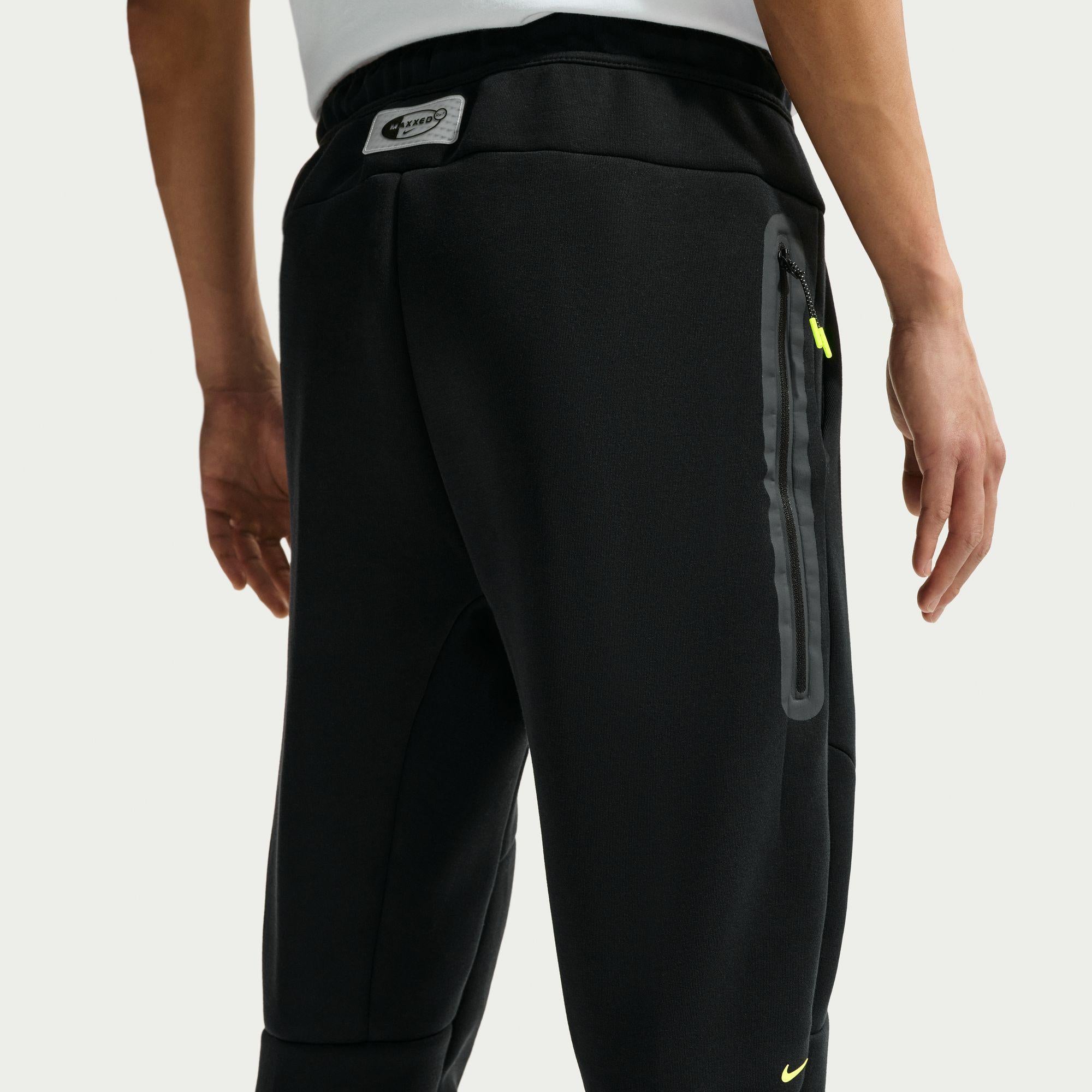 Nike Tech Pants “Black/Neon”