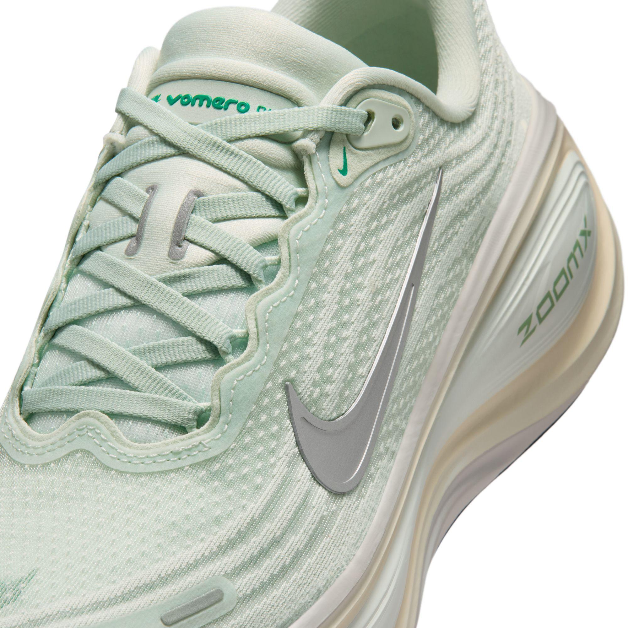 Nike Women Vomero Plus “Metallic Silver”