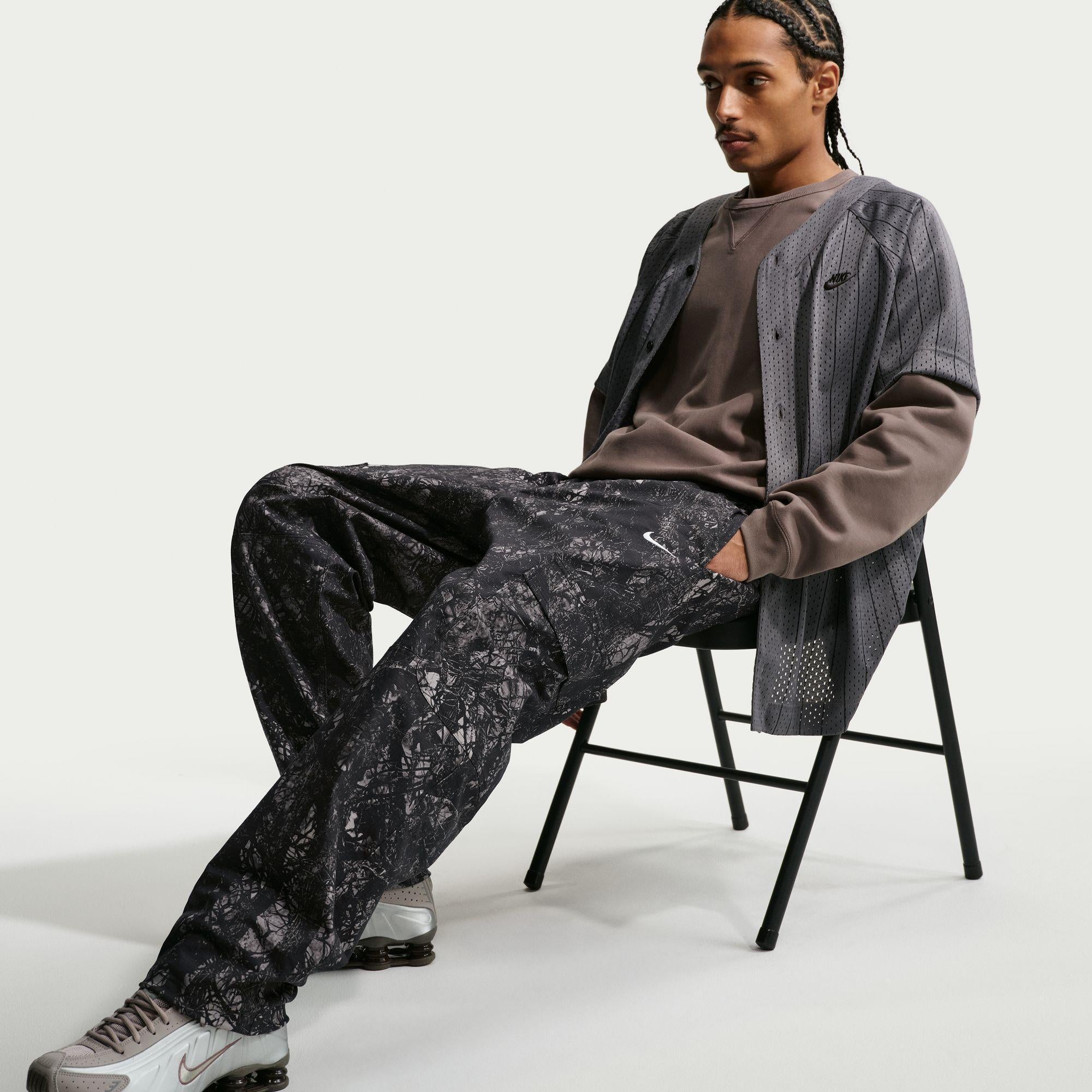 Nike Club Woven Cargo Pants “Black”