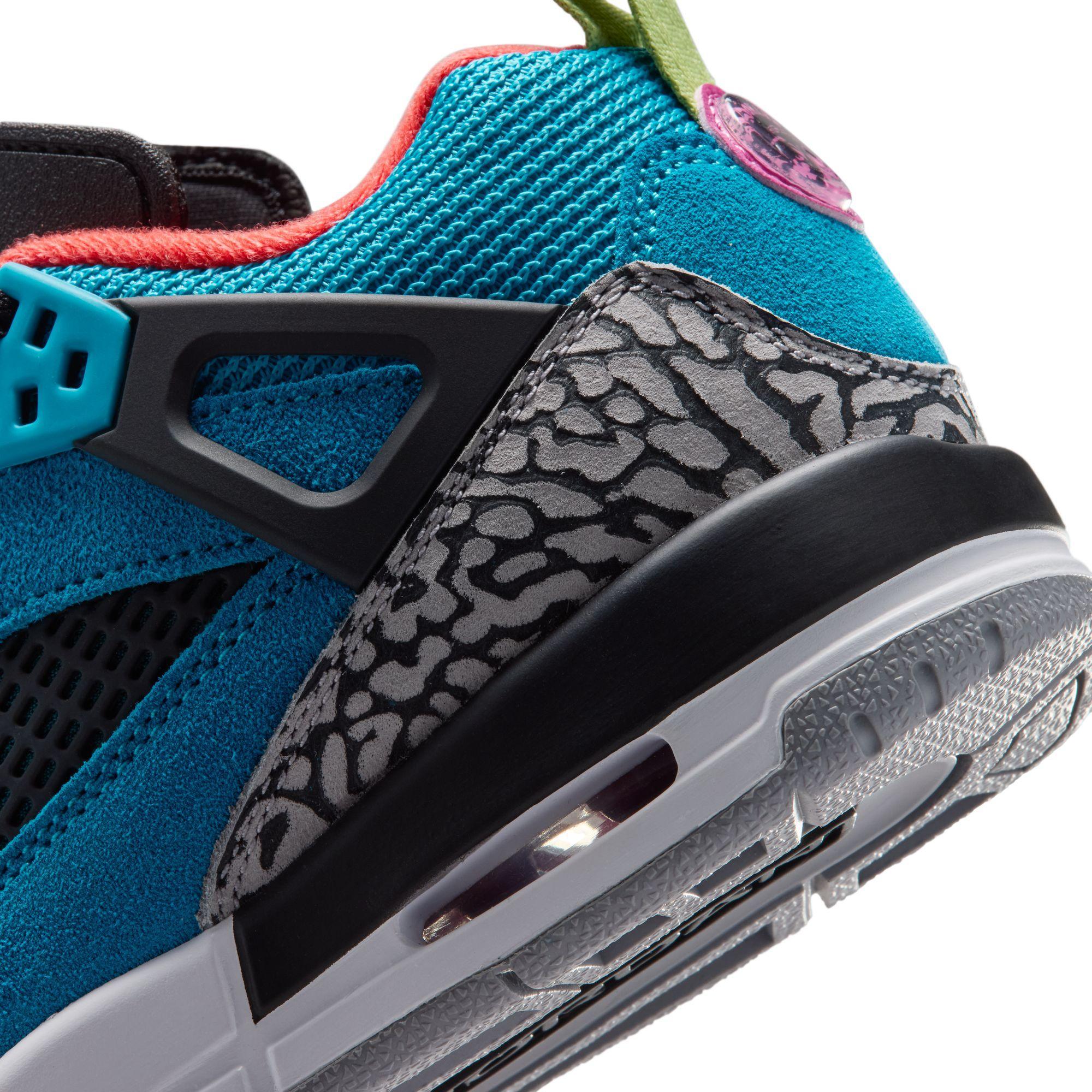 Jordan Spizike Low Gradeschool “Vivid Green”