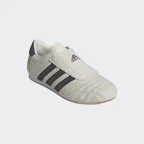 adidas TAEKWONDO W CREWHT/UTIBLK/GUM3