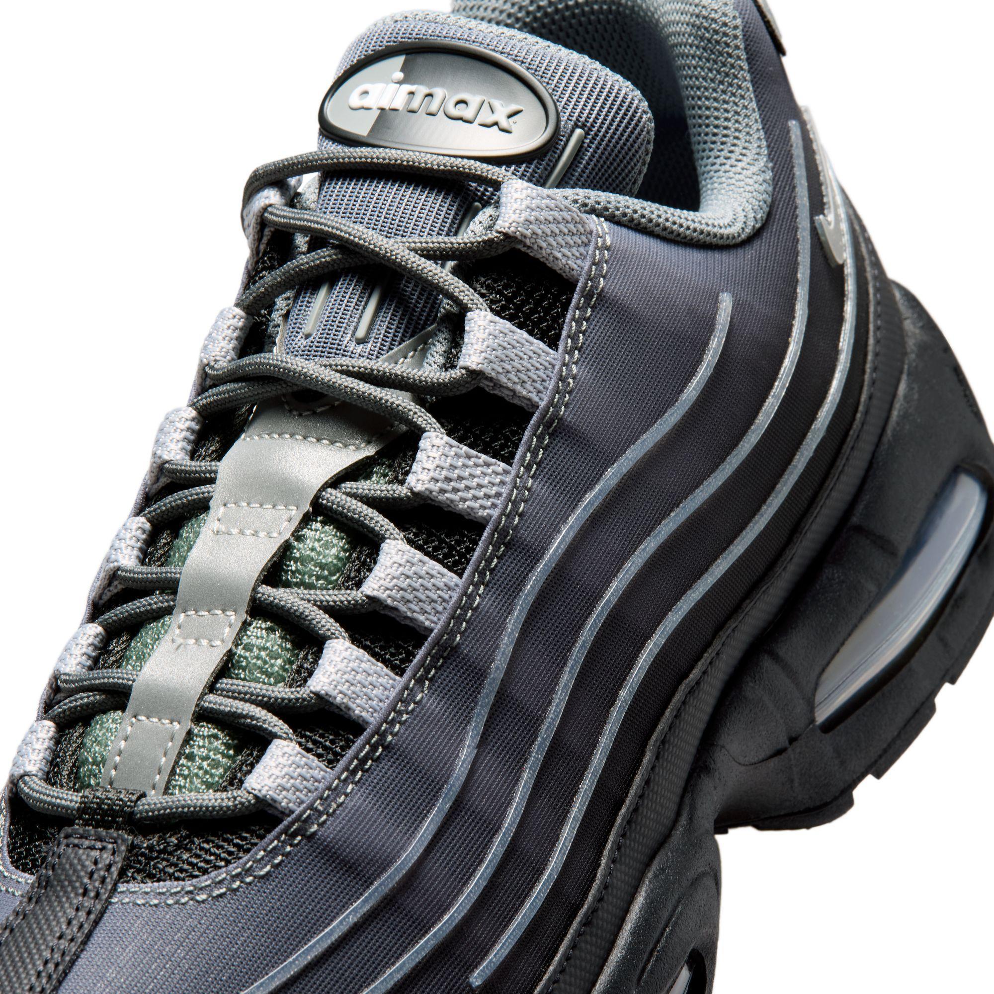 Nike Air Max 95 Tech “Smoke Grey Wolf Grey”