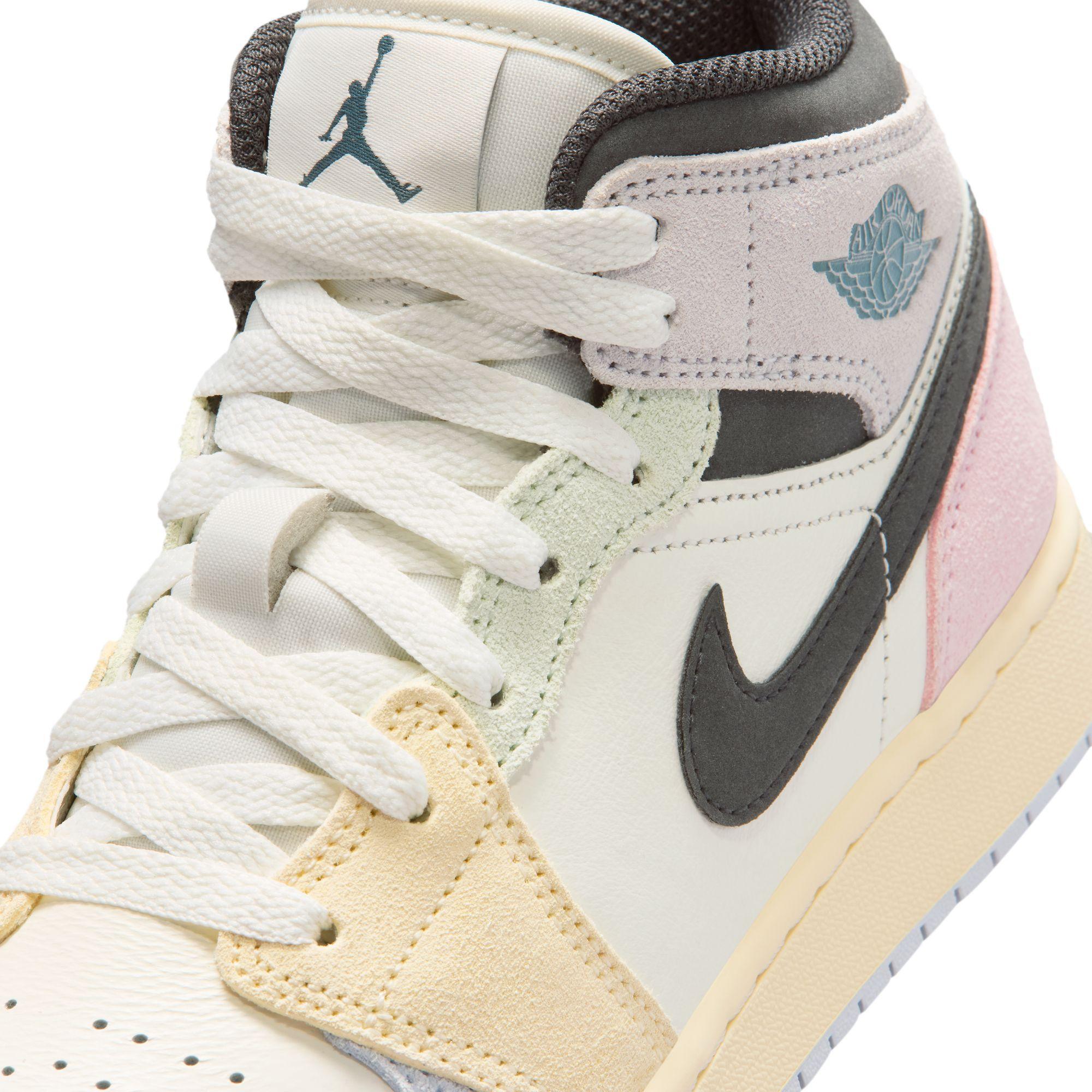 Air Jordan 1 Mid SE Gradeschool “Sail Pastels”