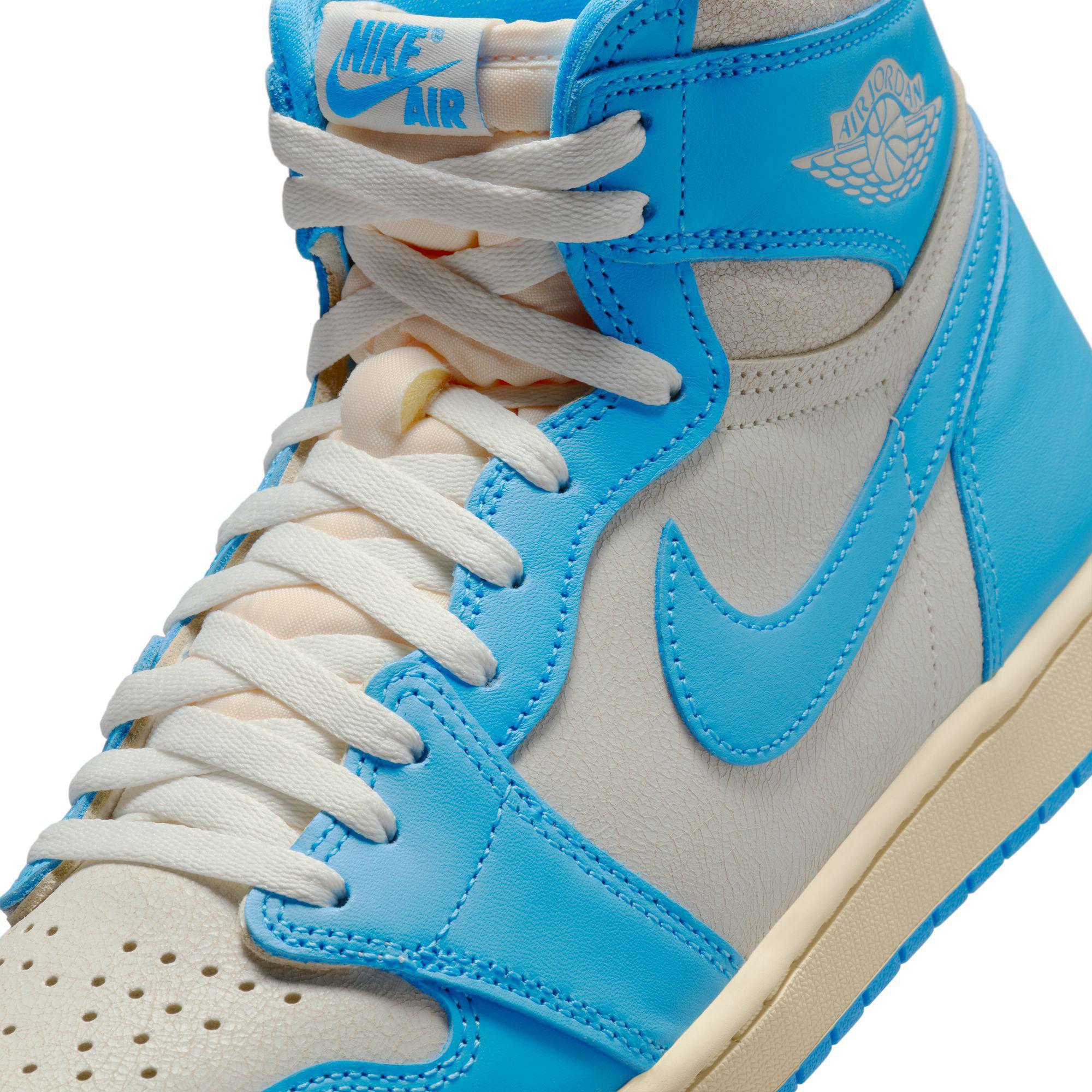 Air Jordan 1 Retro High OG 'Powder Blue'