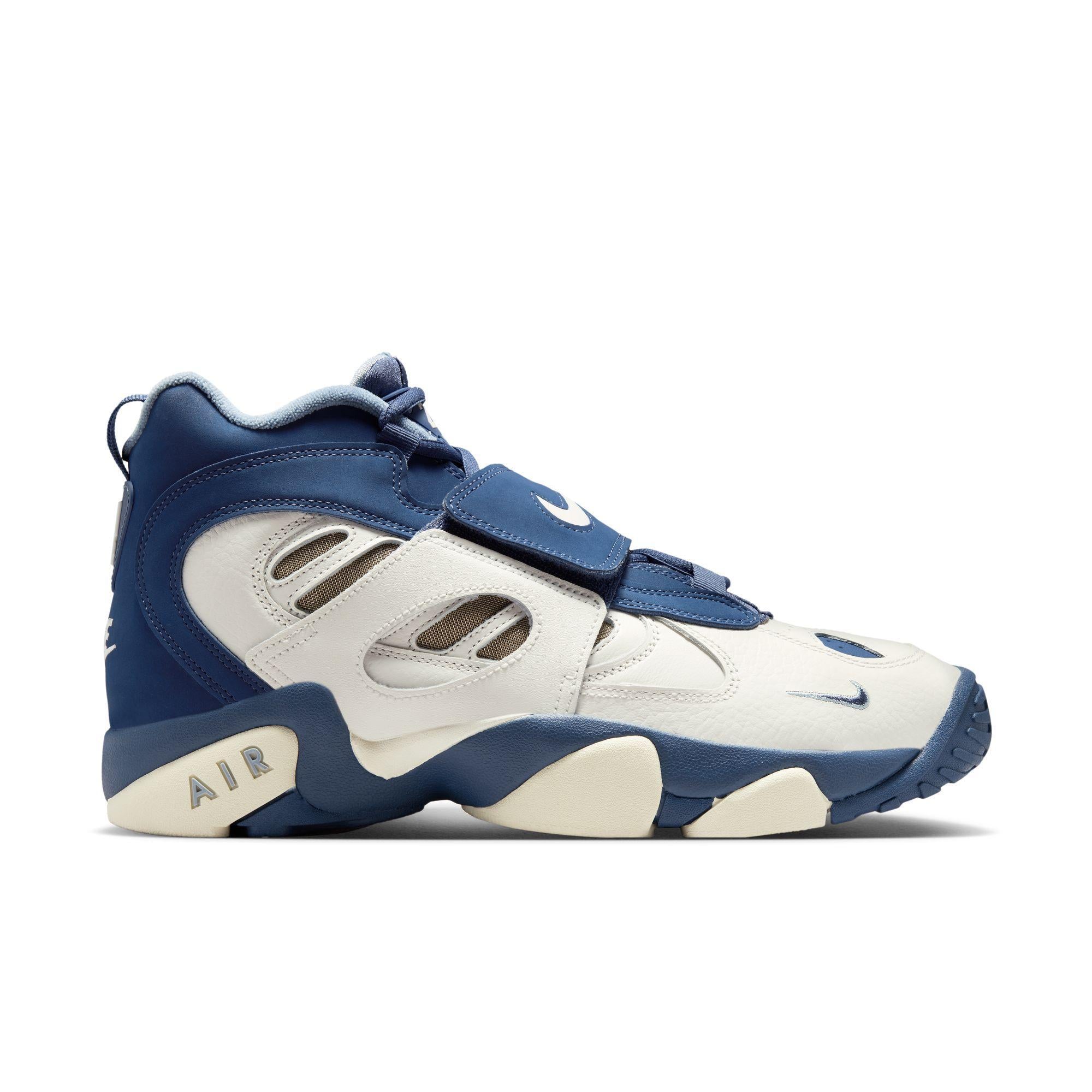 Nike Air Diamond Turf II “Sail and Blue Grey”