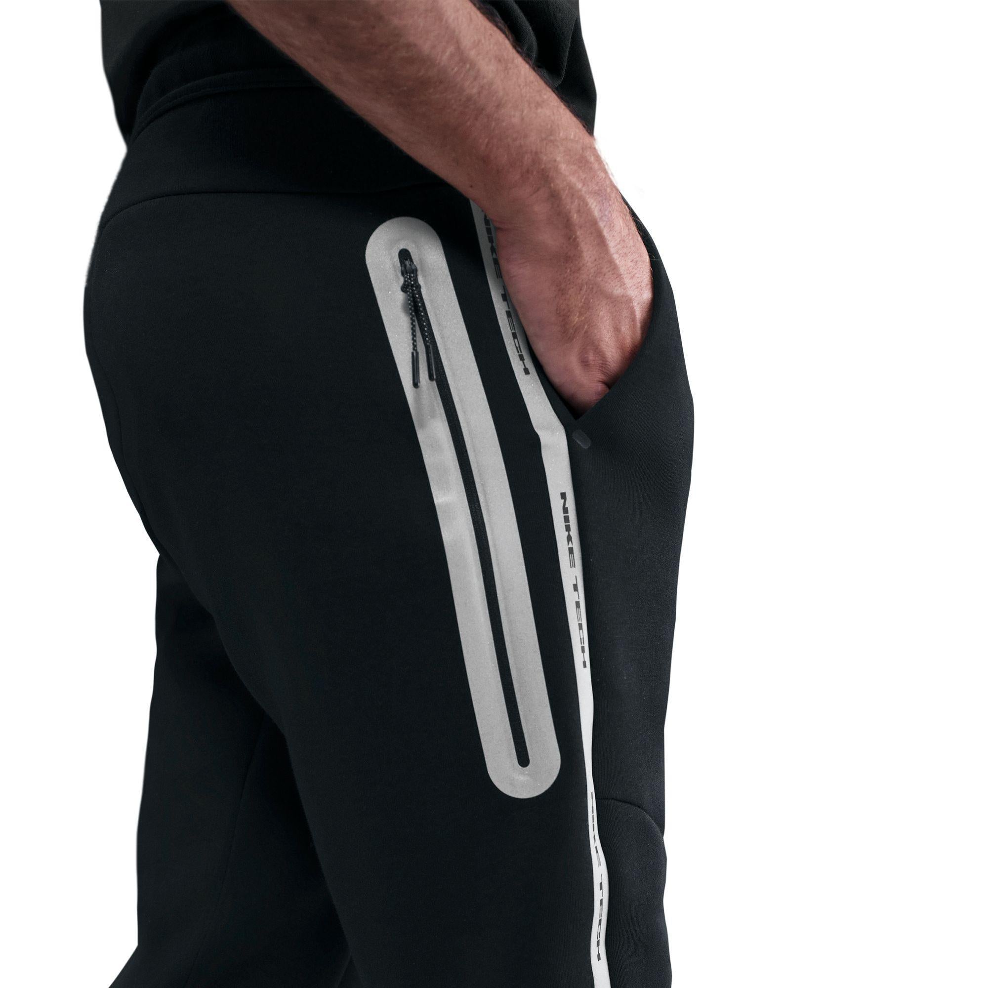 Nike Tech Black Sweatpant