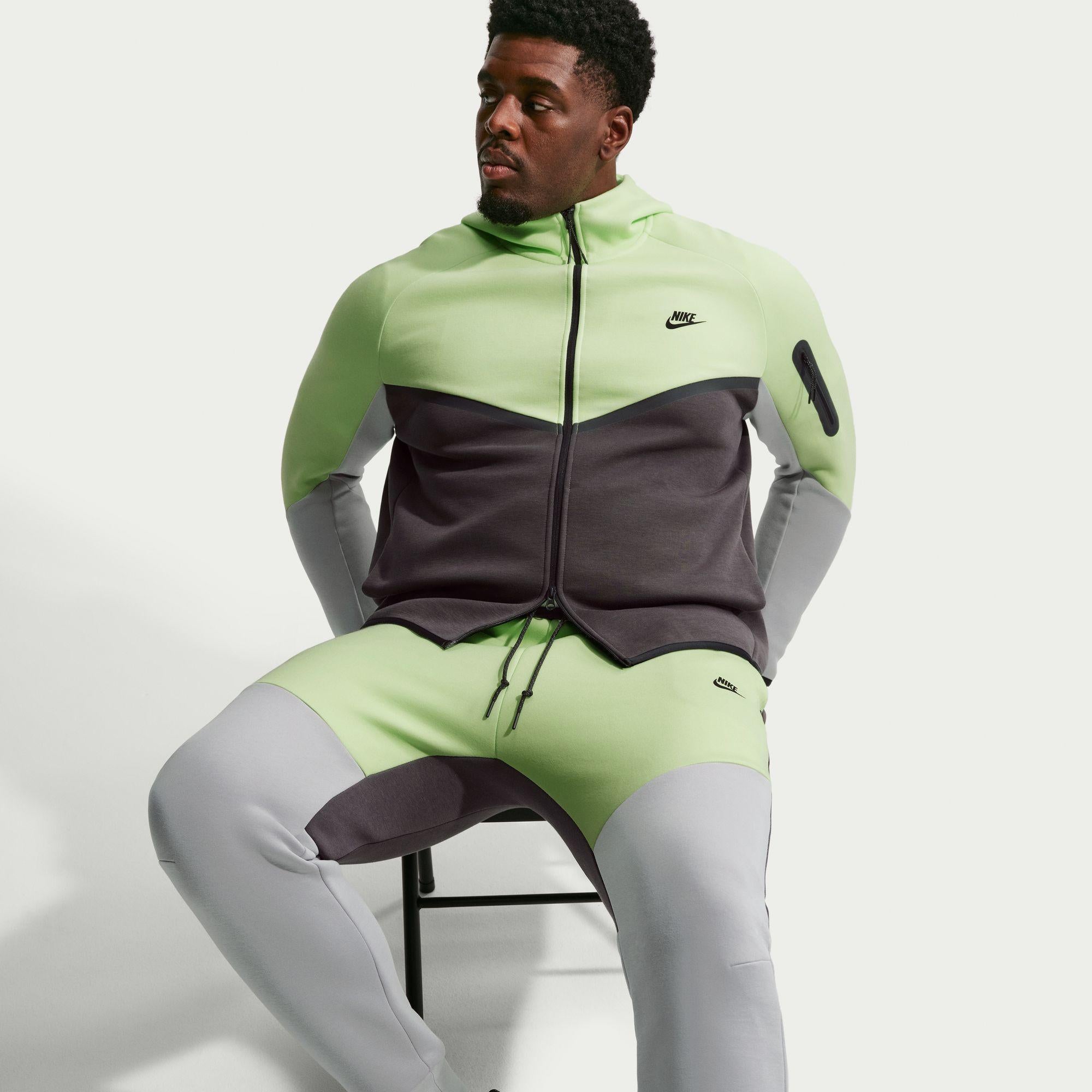 Nike Tech Fleece Joggers “Liquid Lime”