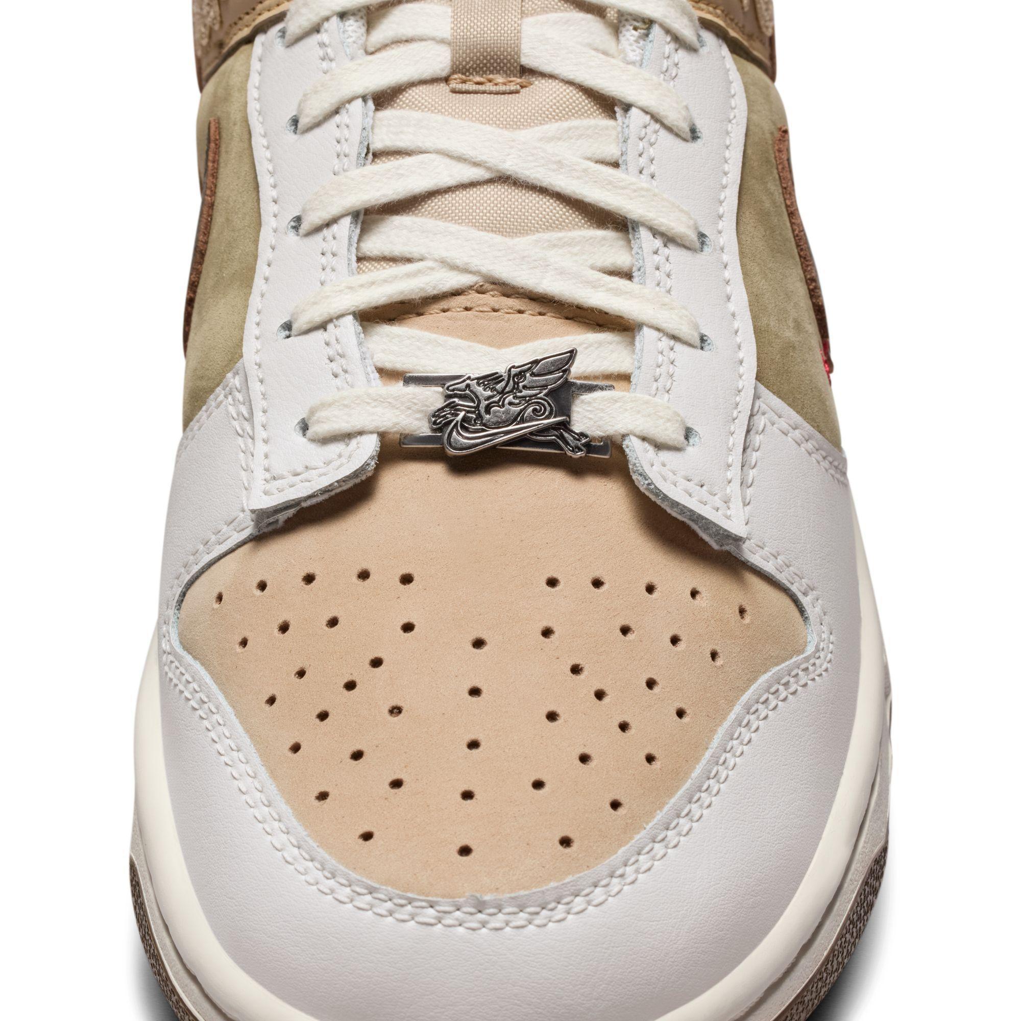 Nike Dunk Low SE 