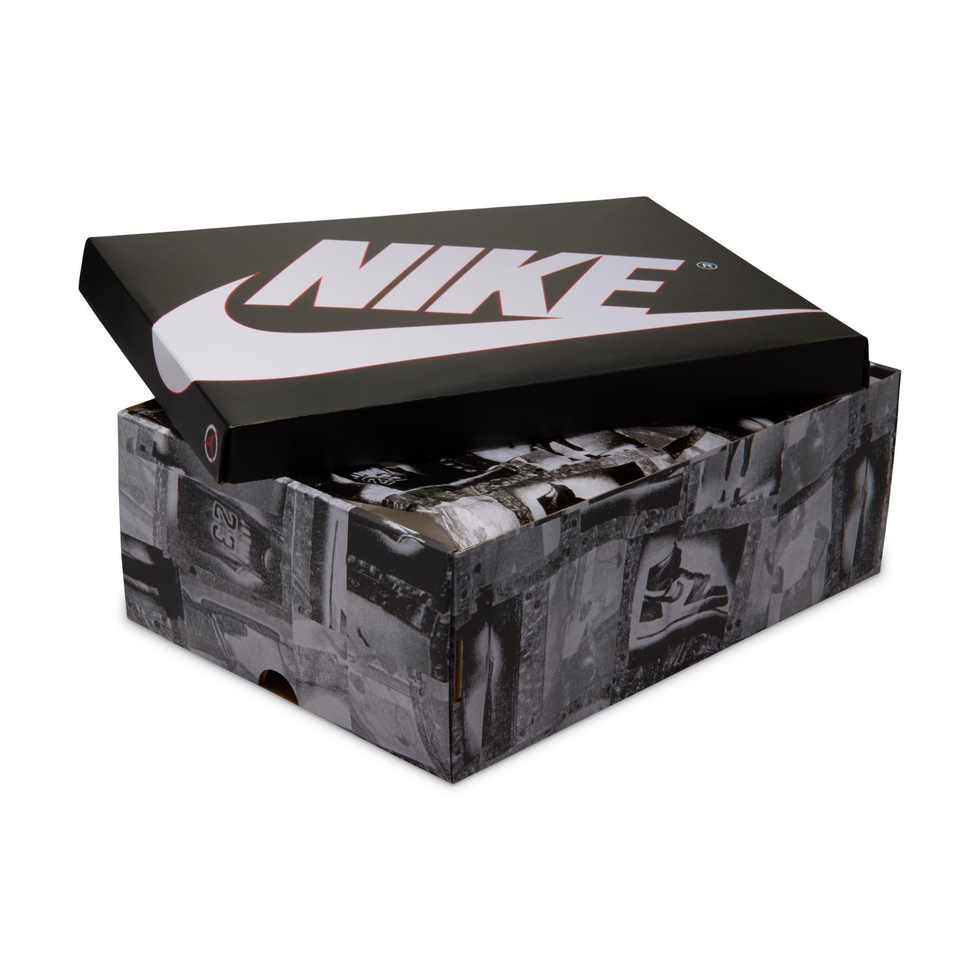 Air Jordan 1 Retro High “Flight Club”