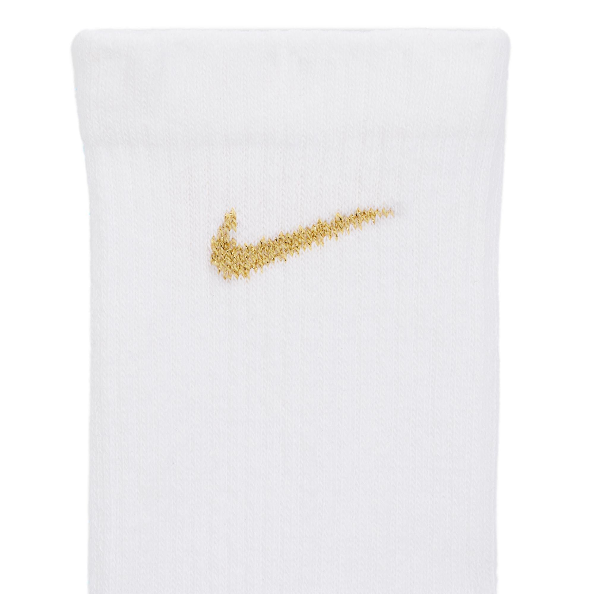 Nike Everyday Plus Cushioned Multi-Colored