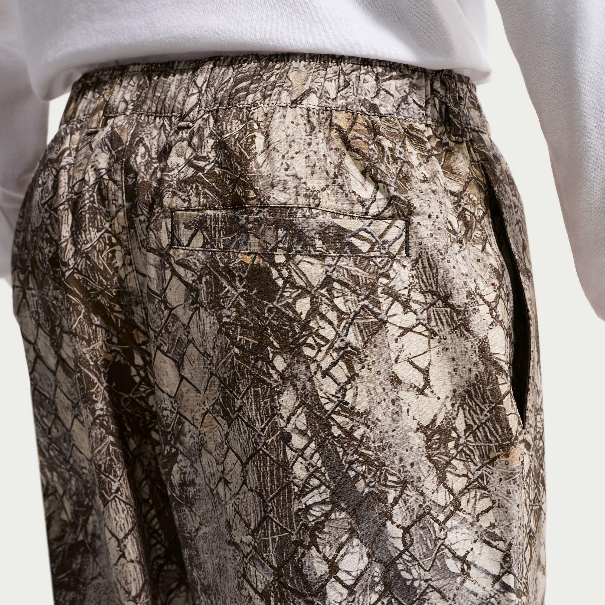 Nike Club Woven Cargo Pants “Camo”