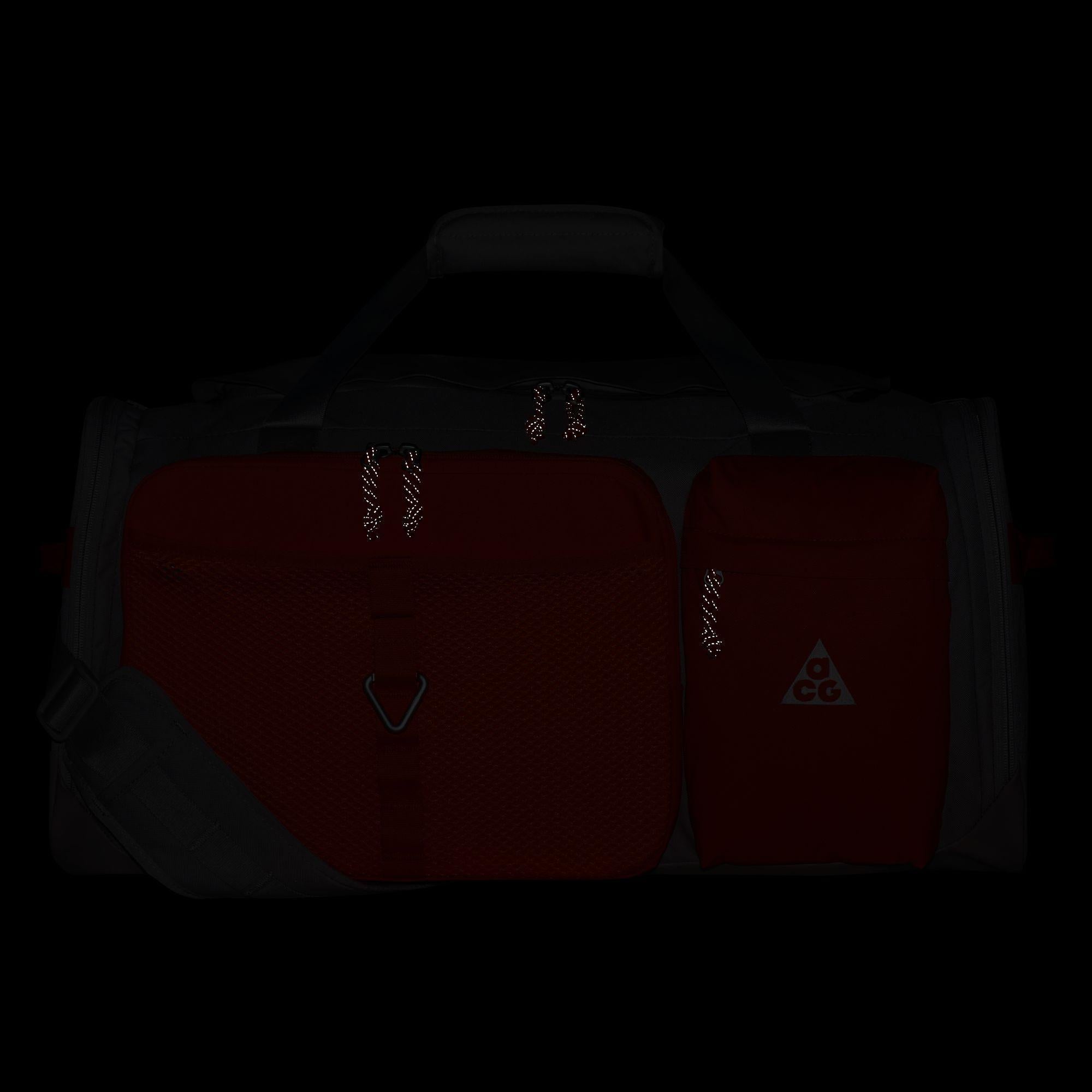 Nike ACG “DAYMAX