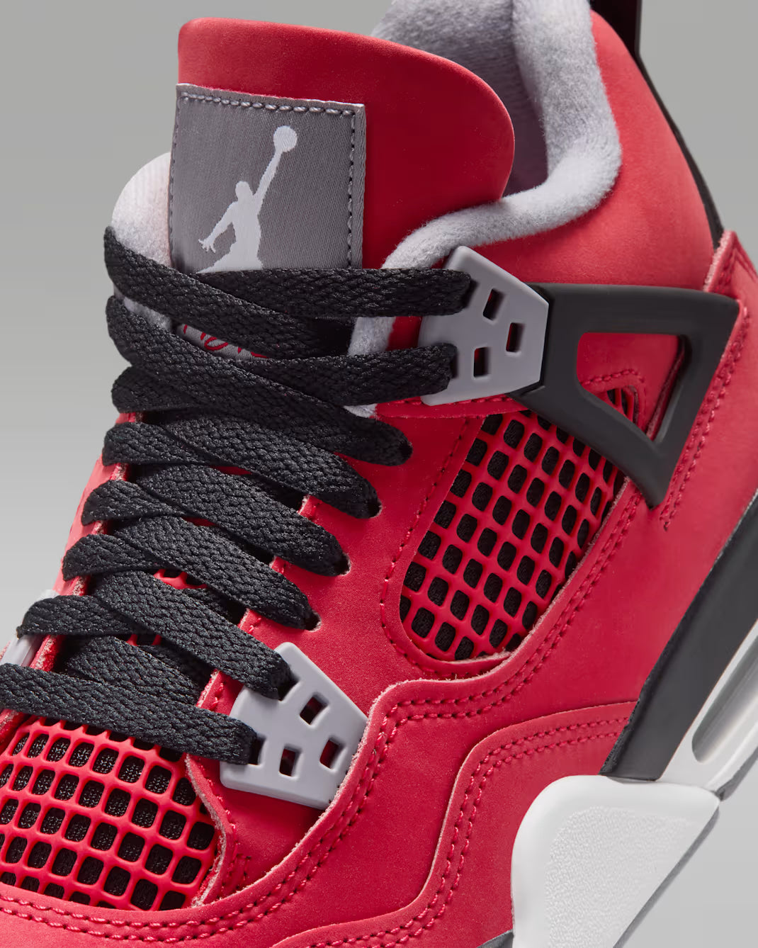 Air Jordan 4 Retro Gradeschool “Toro Bravo”