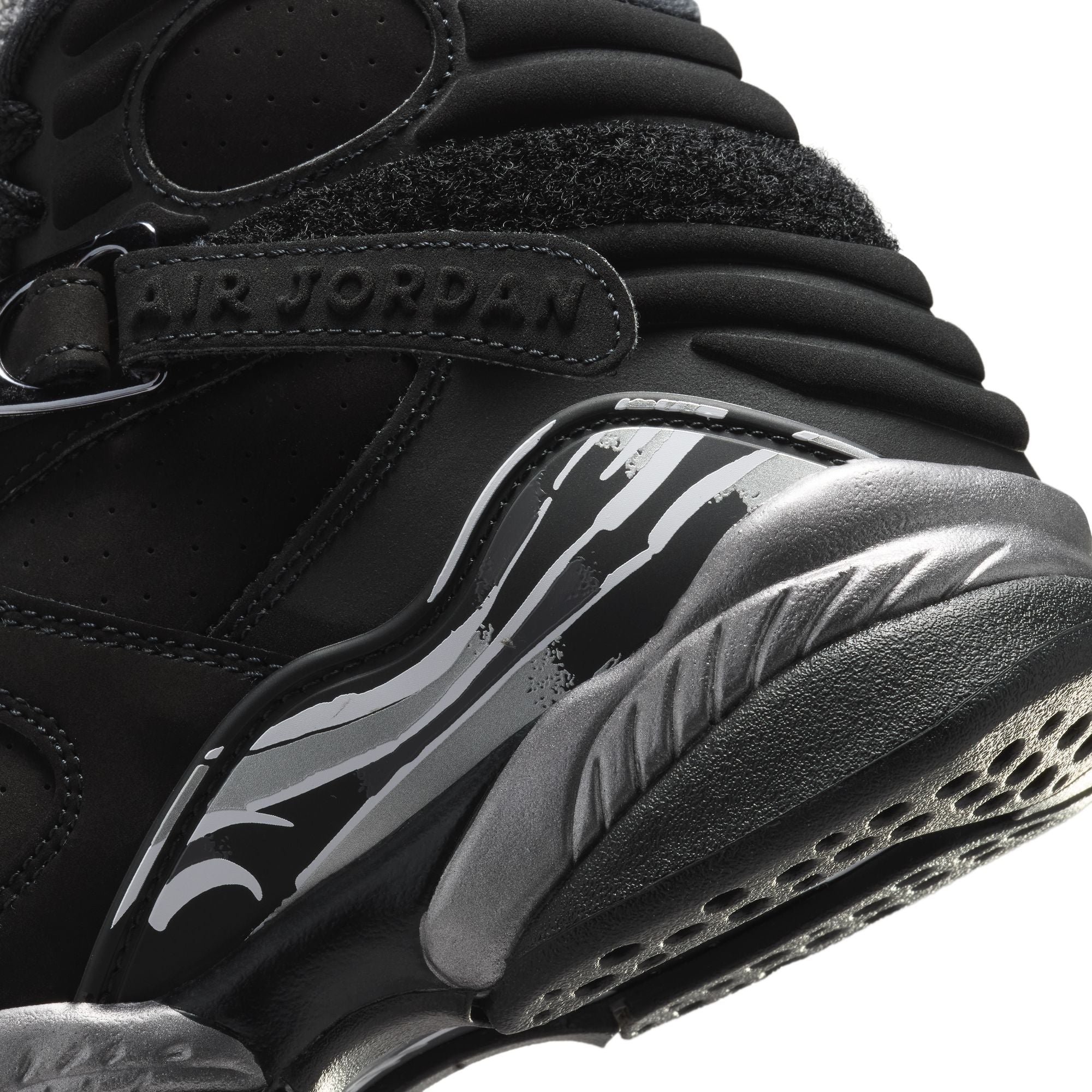 Jordan 8 Retro “Chrome