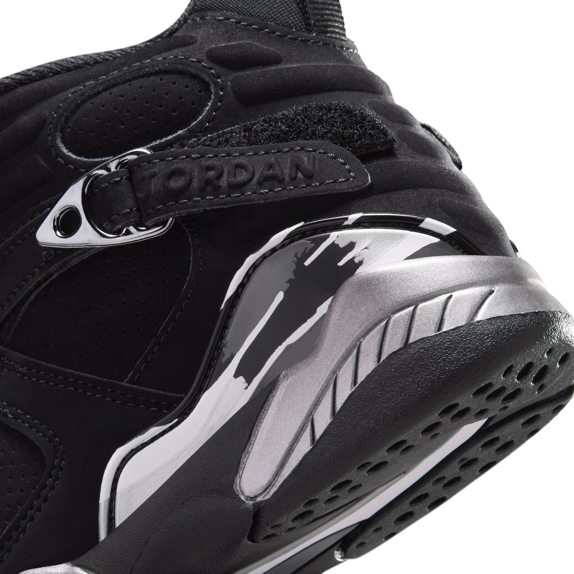 Jordan 8 Retro “Chrome