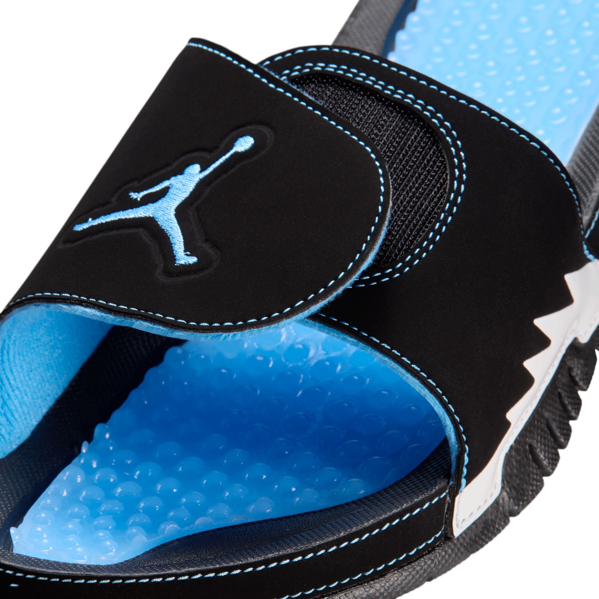 Jordan Hydro 5 Retro “University Blue”