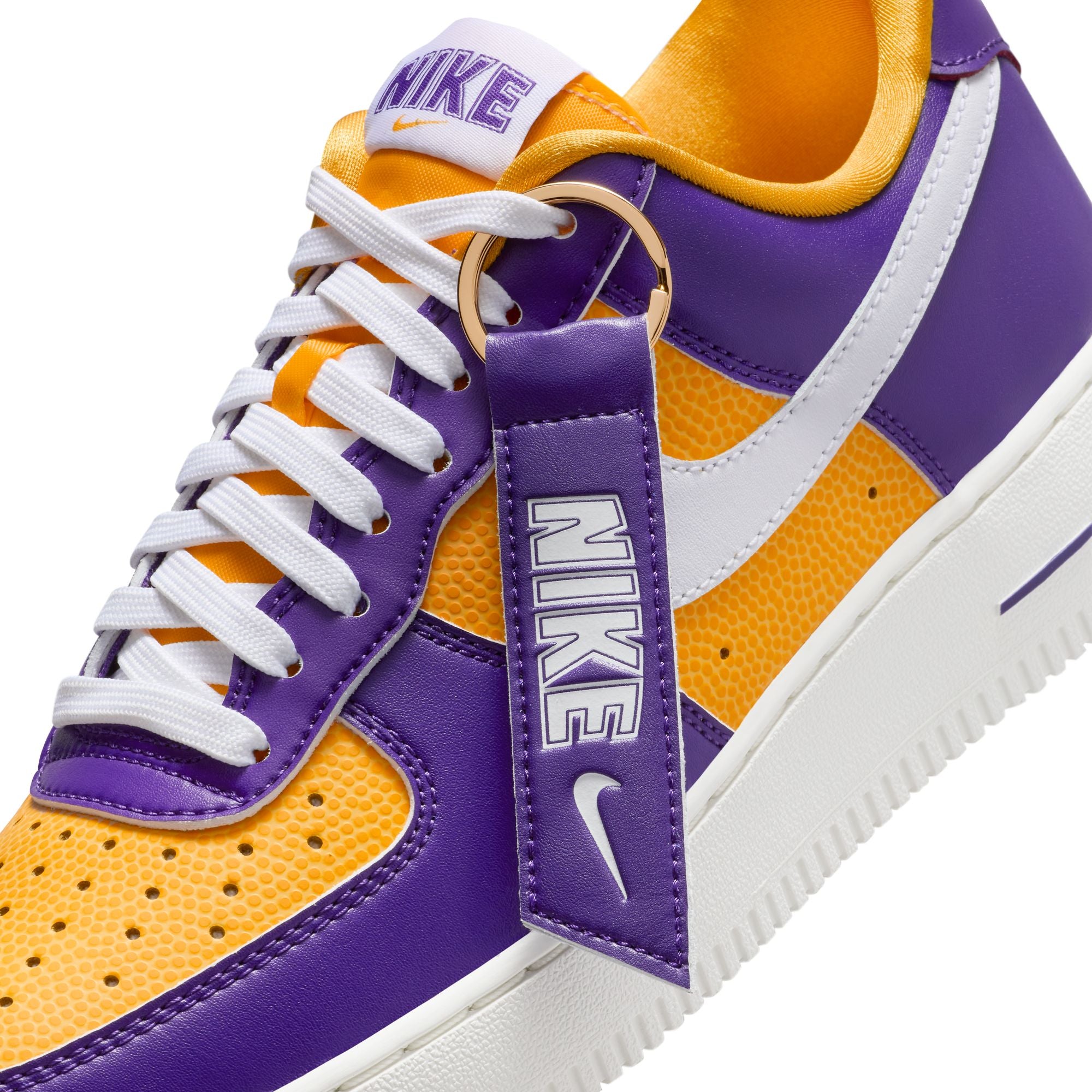 Womens Air Force 1 '07 SE 'Be True to Her School'