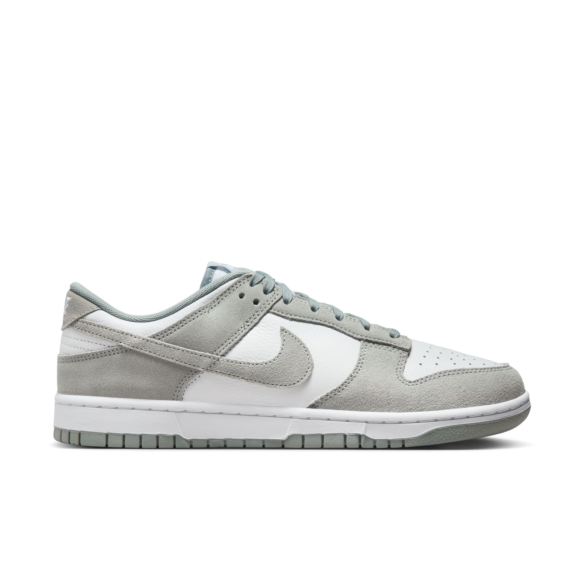 Nike Dunk Low Retro SE