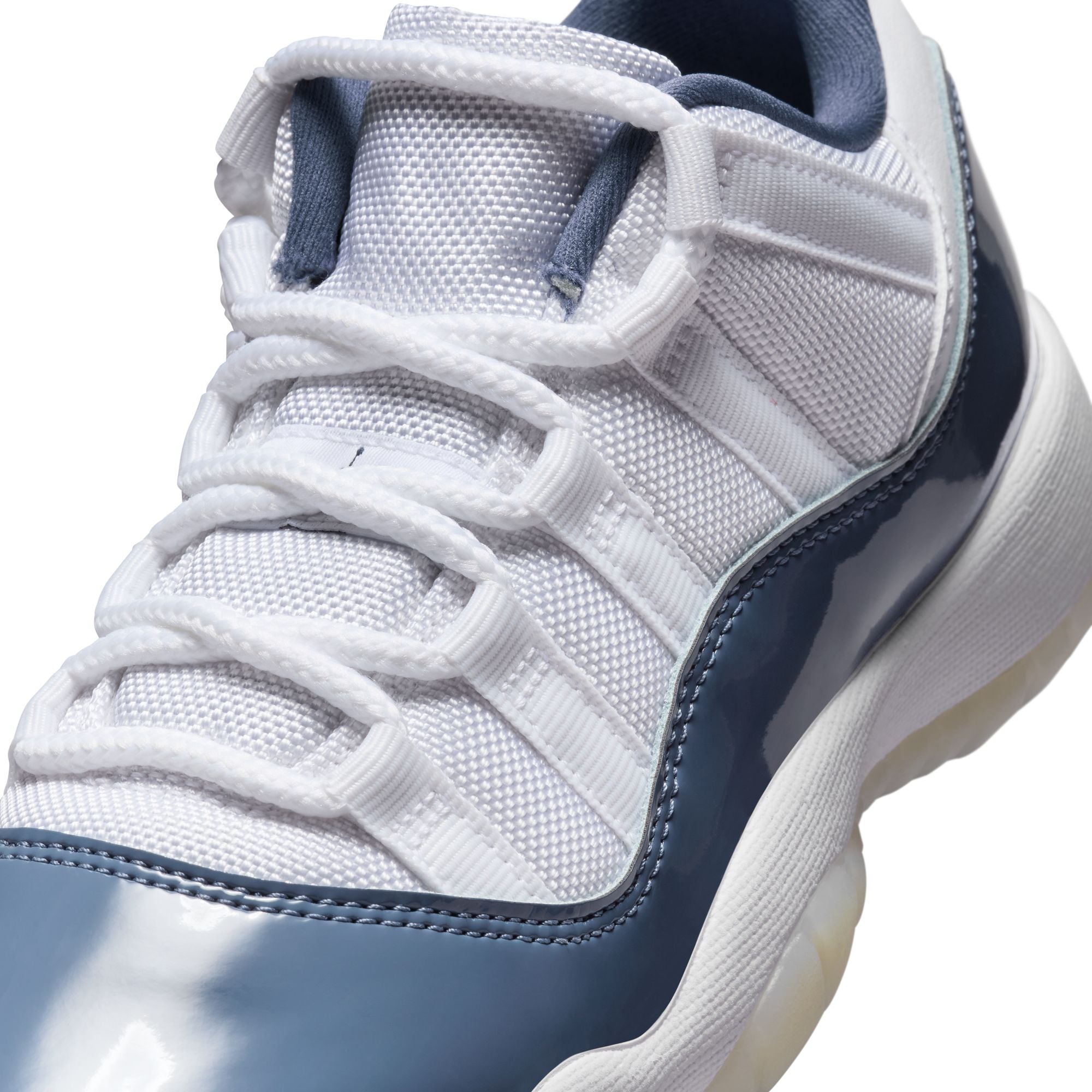 Air Jordan 11 Retro Low GS Diffused Blue'