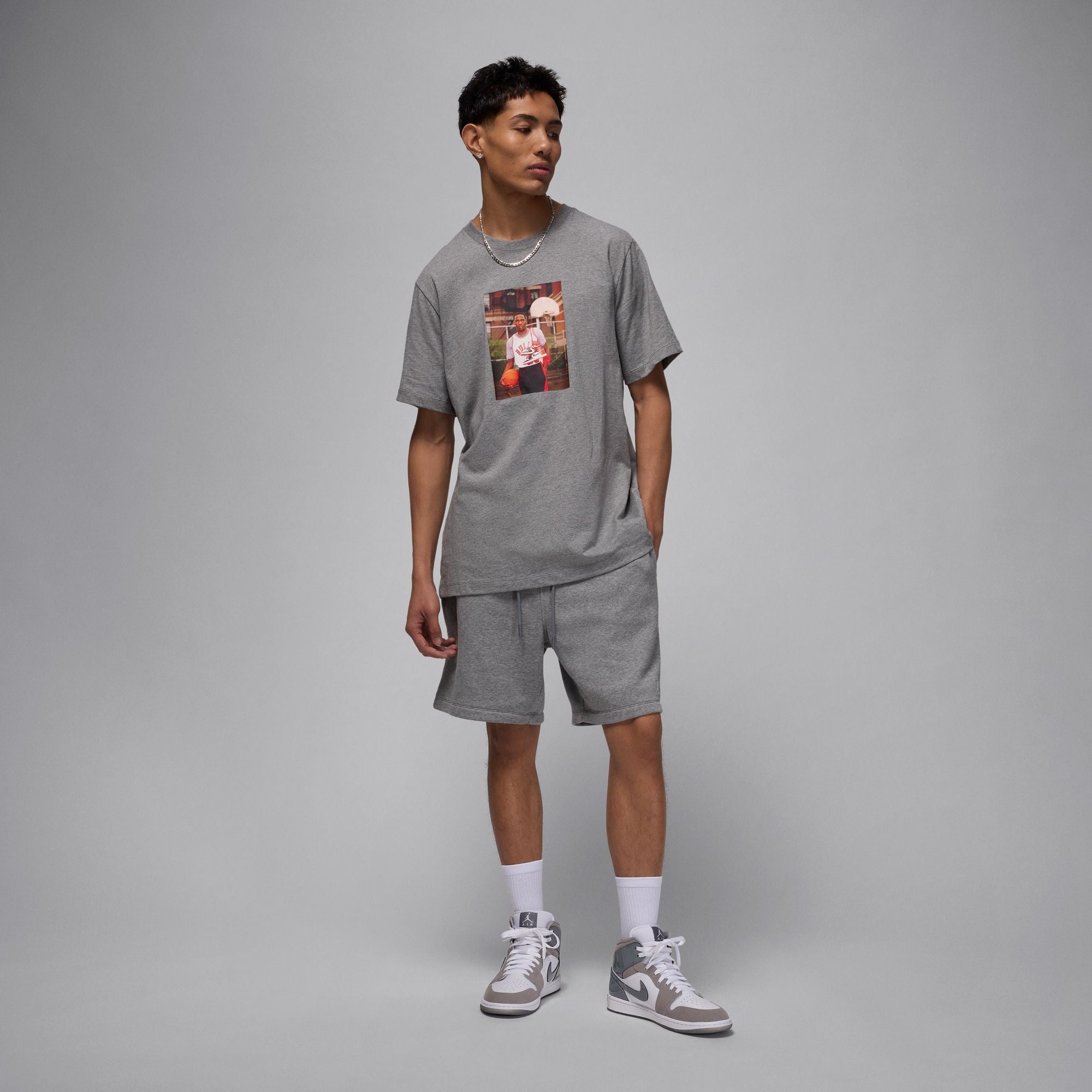 M J BRAND PHOTO SS CREW