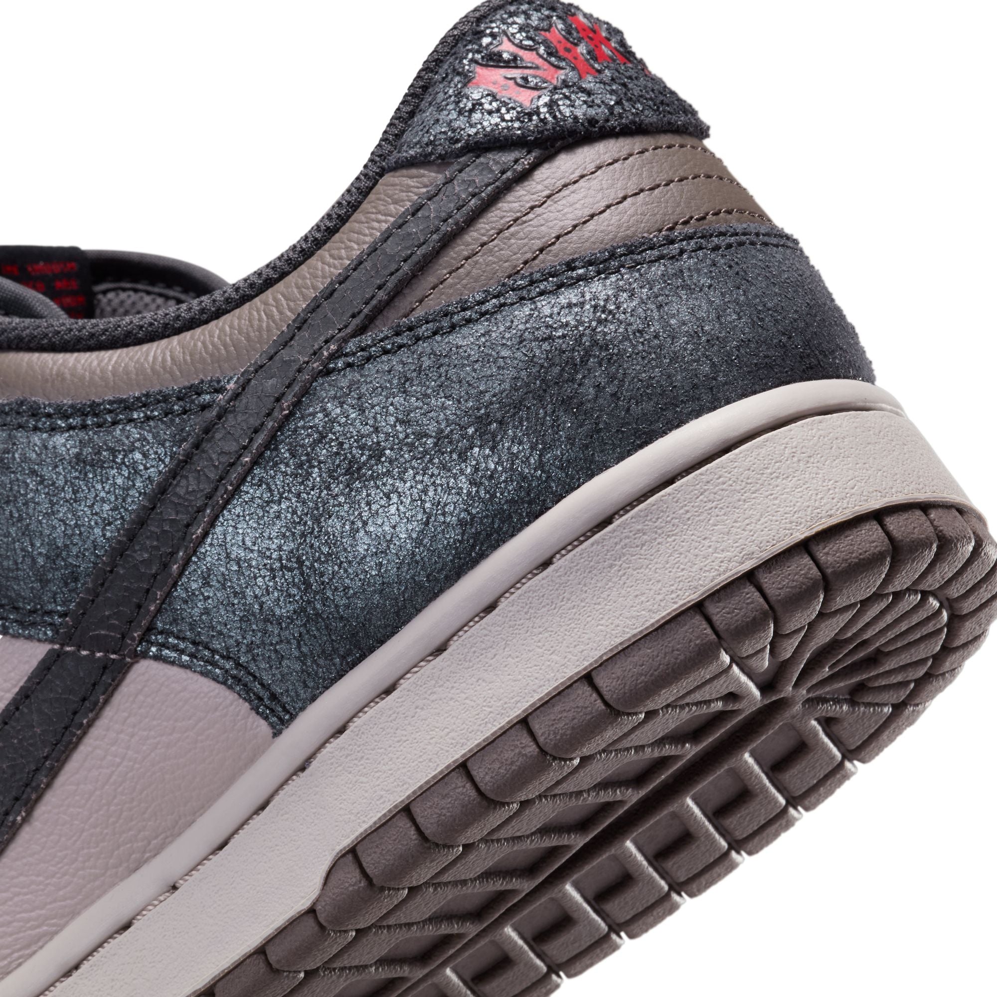 Nike Dunk Low Retro NYC CBGB