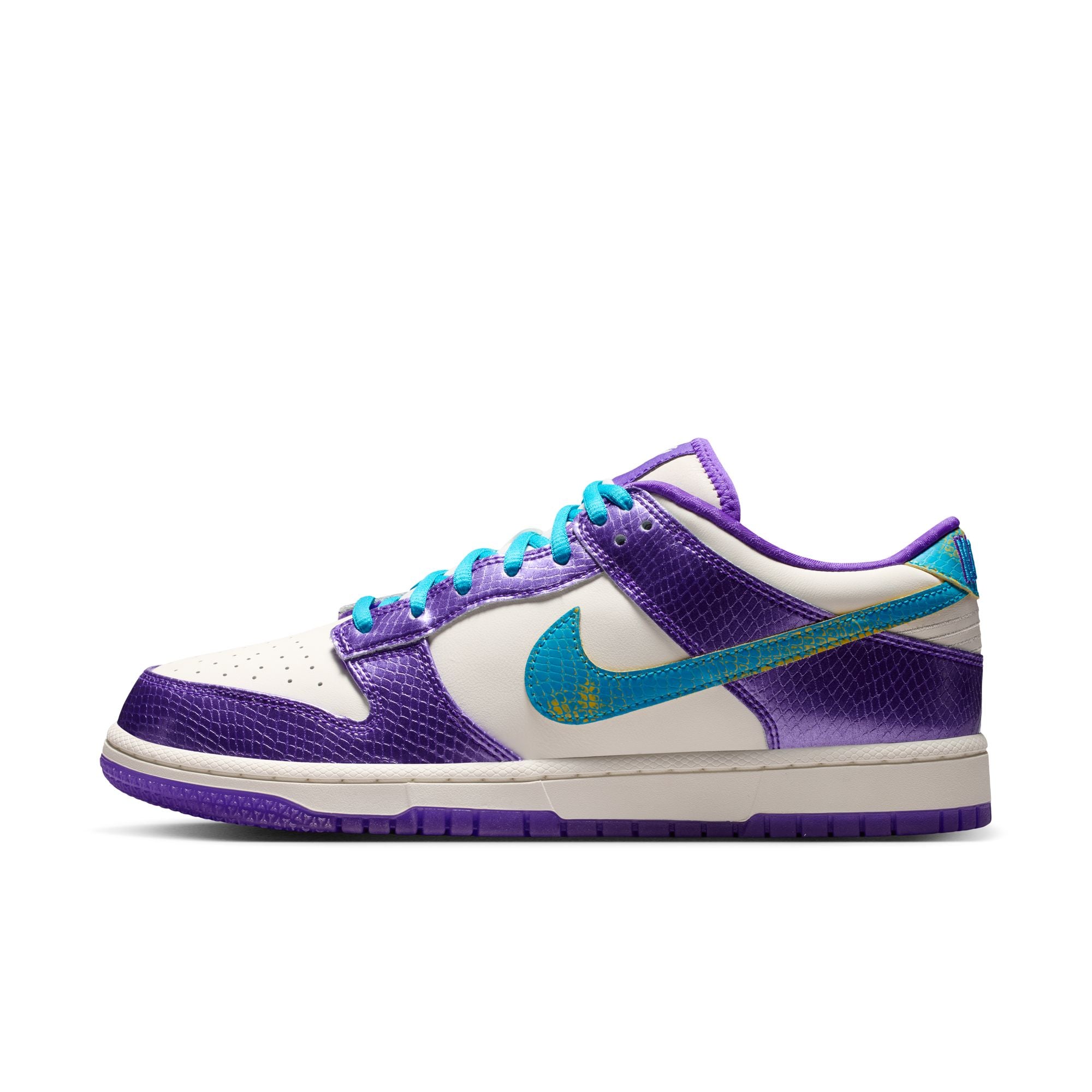 Nike Dunk Low Protro 