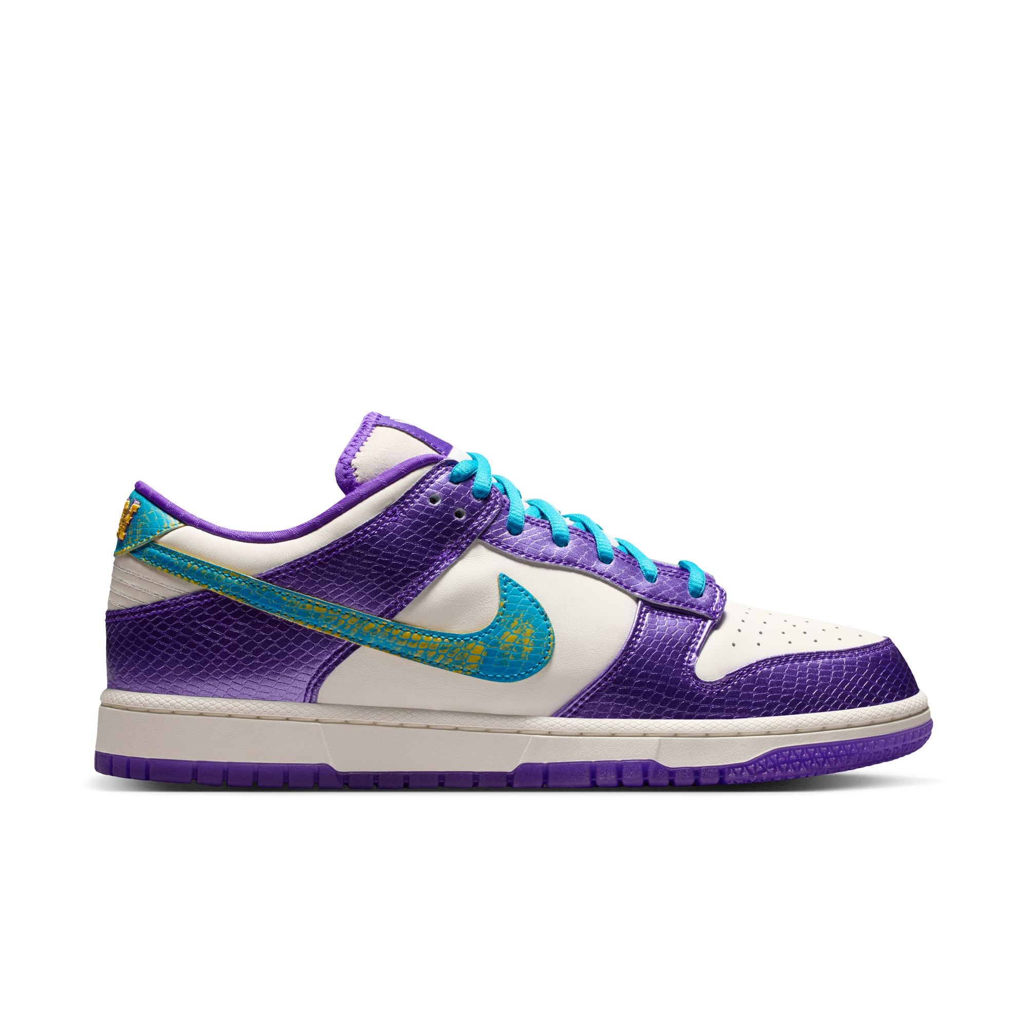 Nike Dunk Low Protro 