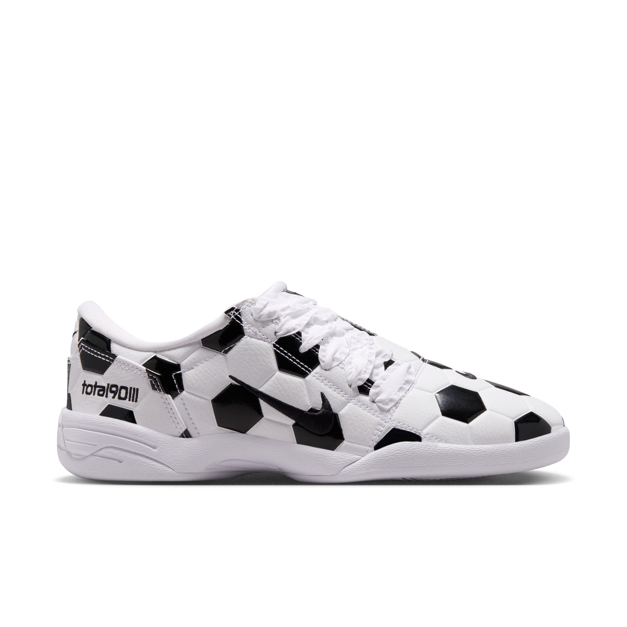 Nike Womens Total 90 “White Black”