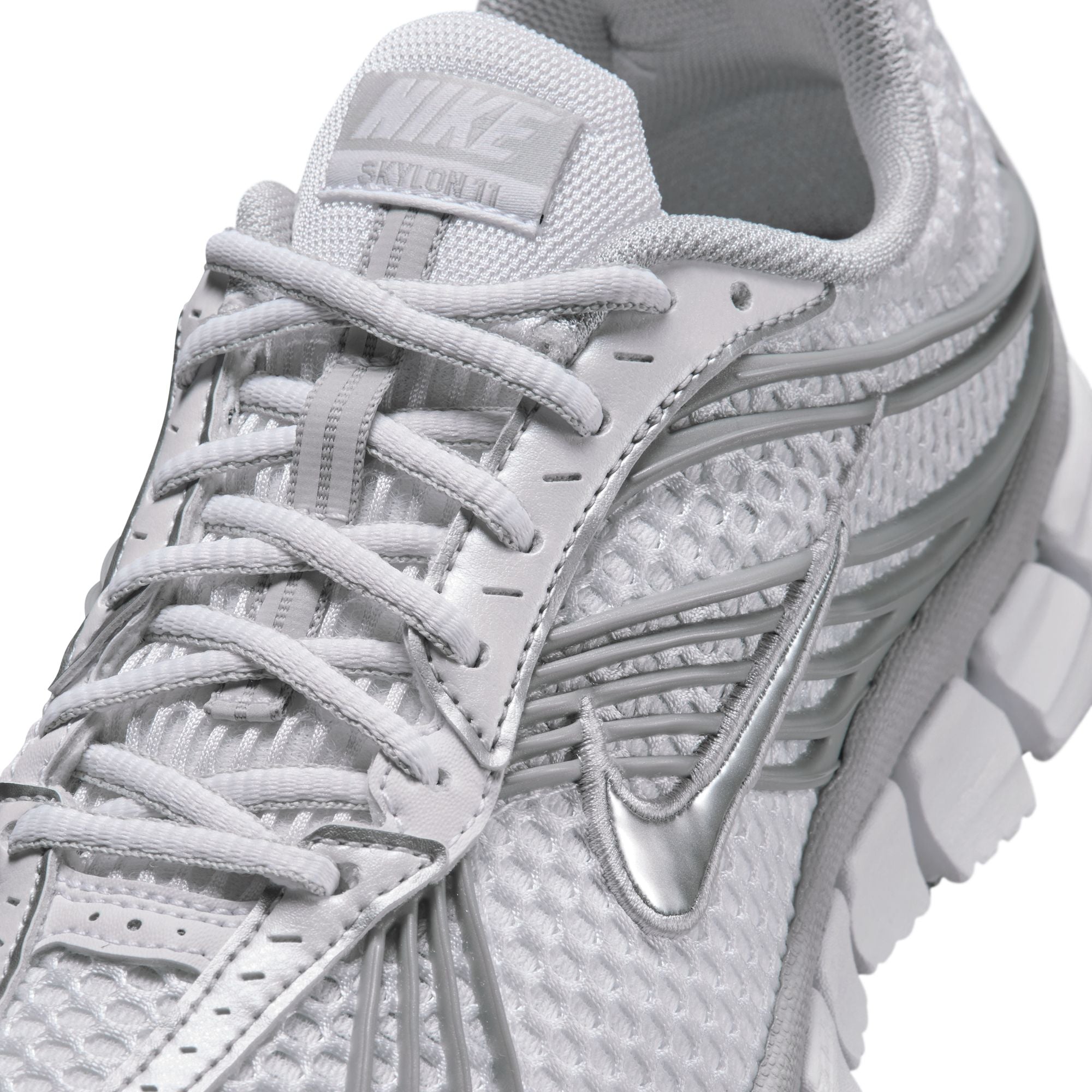 Nike Women’s Zoom Skylon 11 