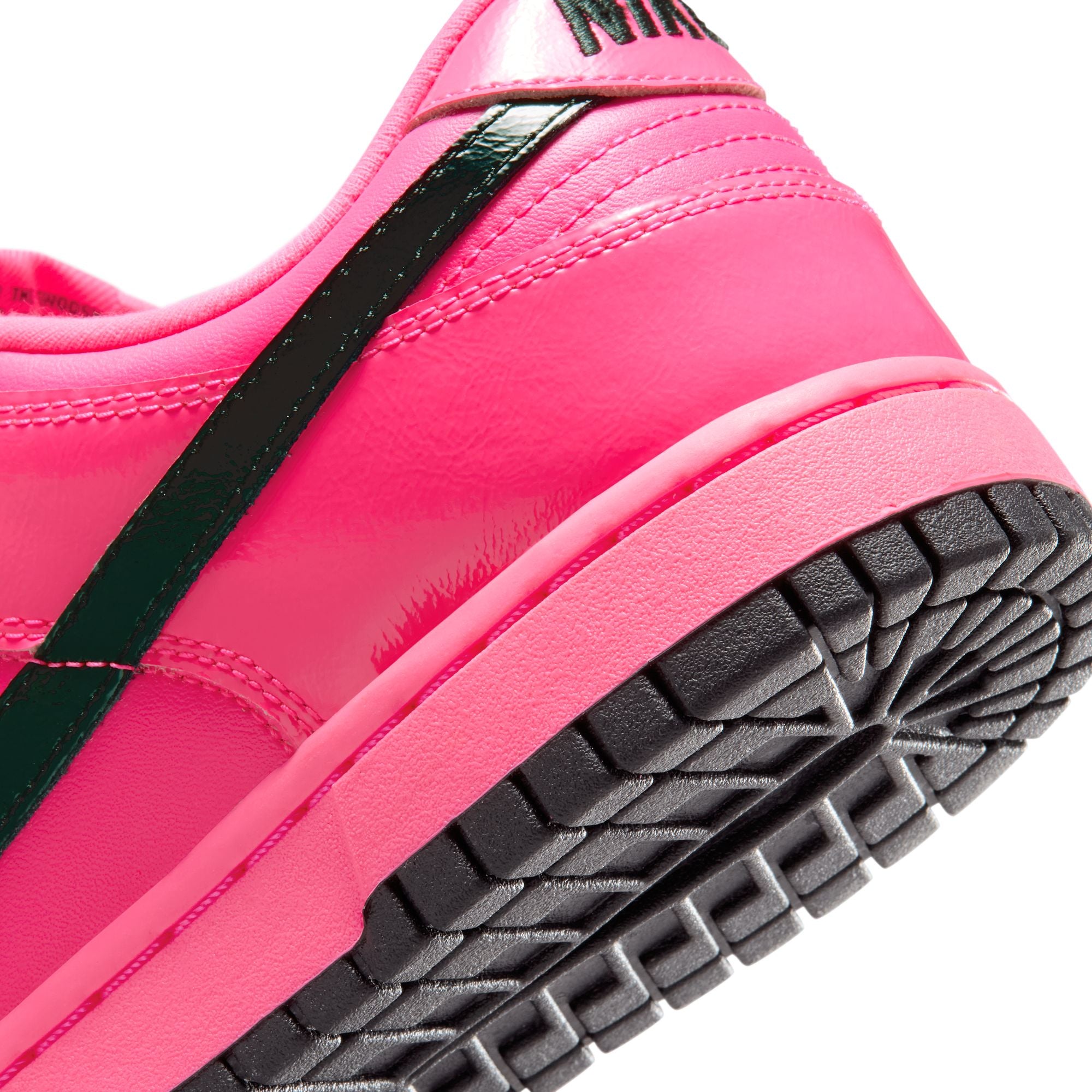 Women Nike Dunk Low “Pink Blast”