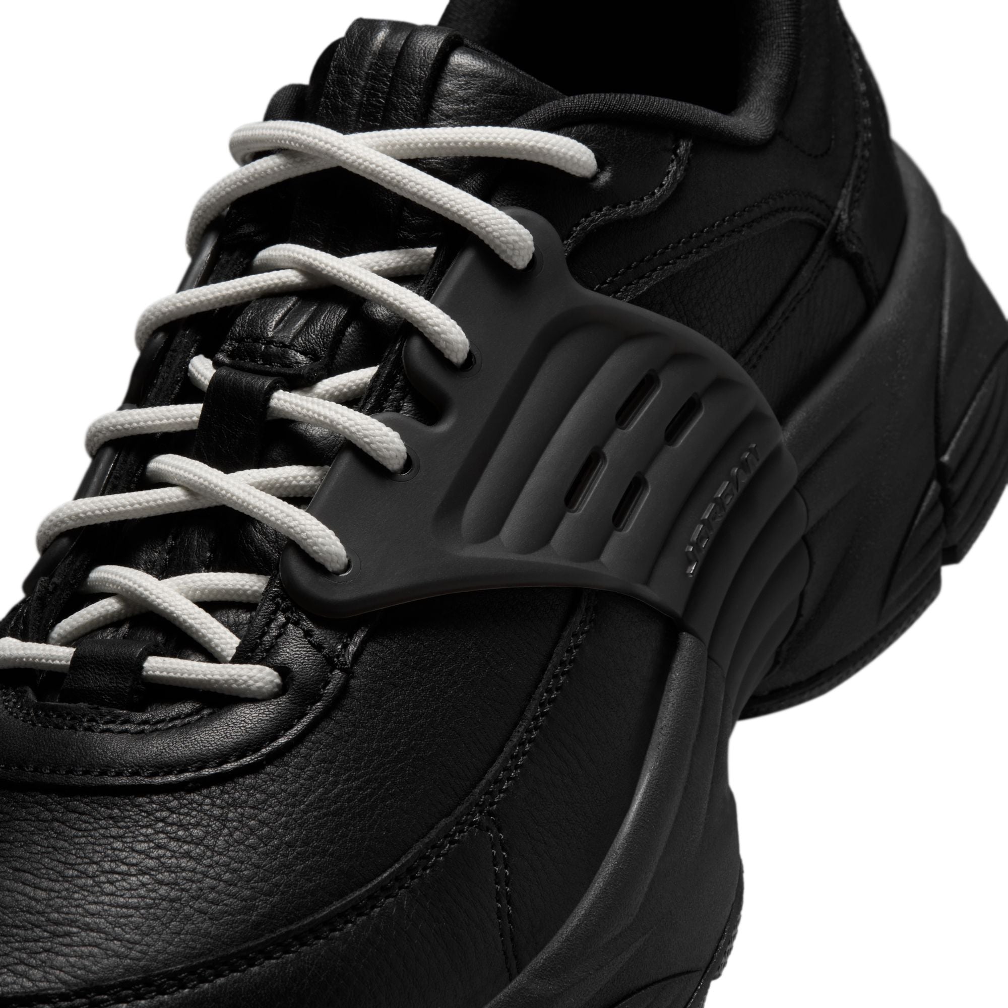 Jordan Trunner O/S SP “Black