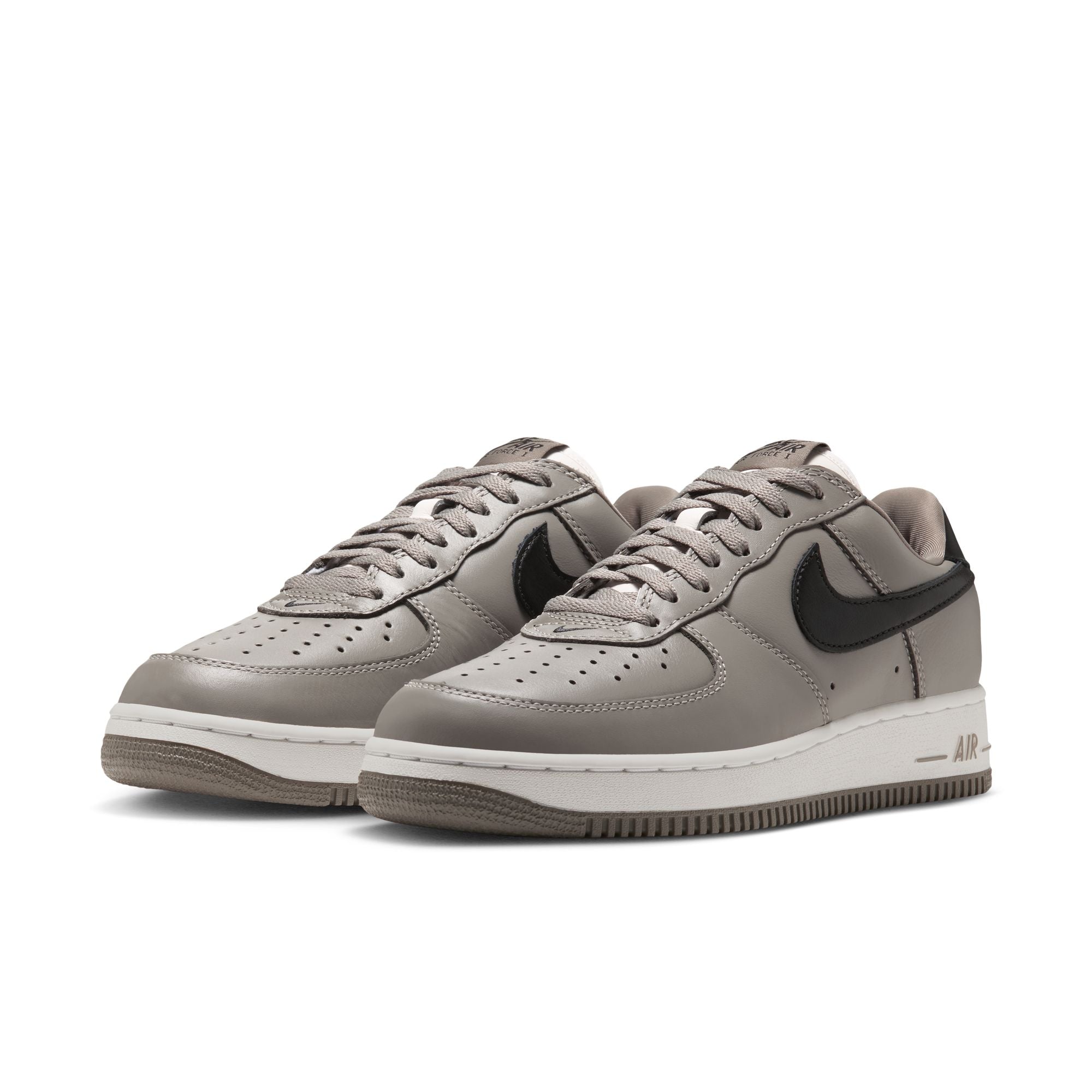 Nike Air Force 1 ’01 “Light Army”
