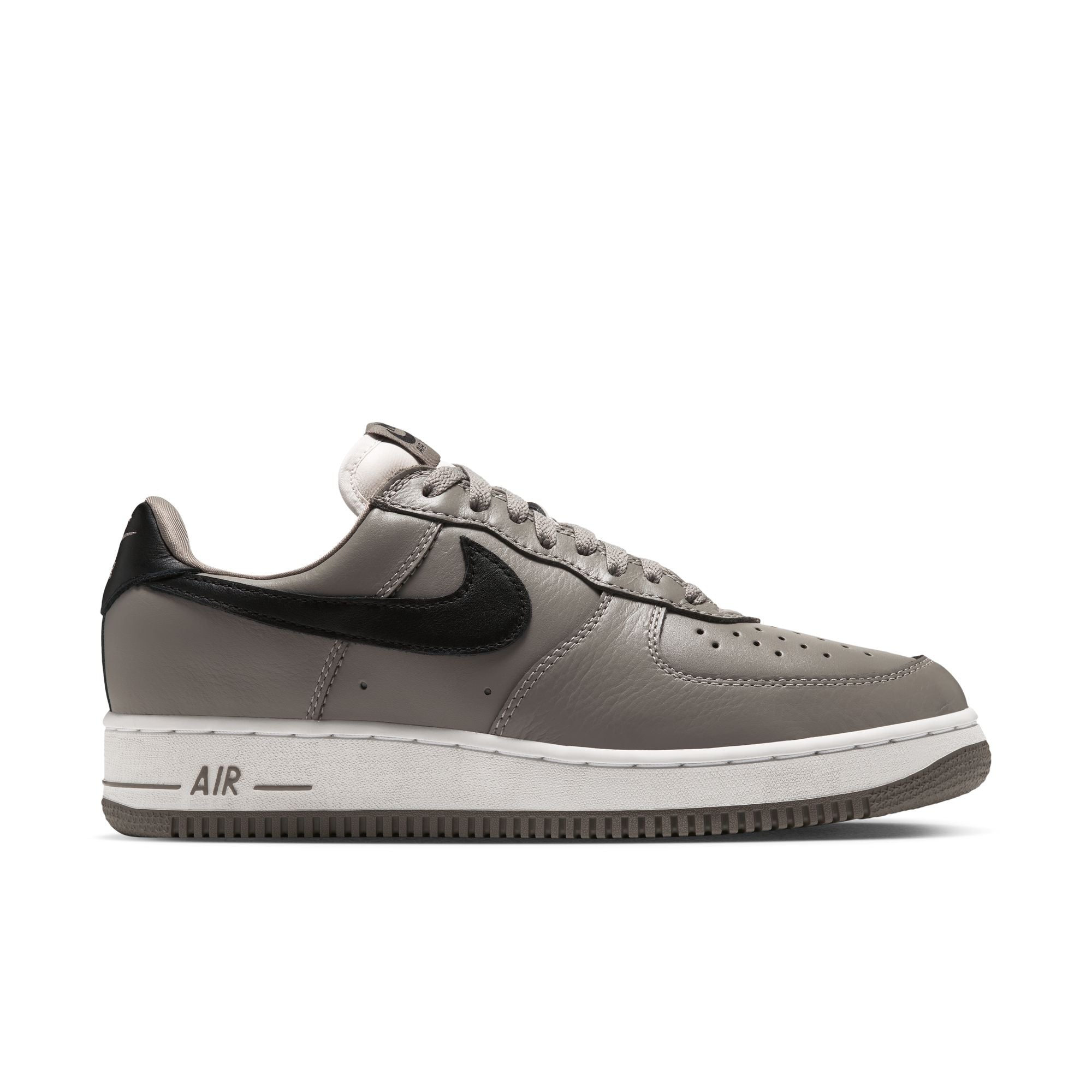 Nike Air Force 1 ’01 “Light Army”