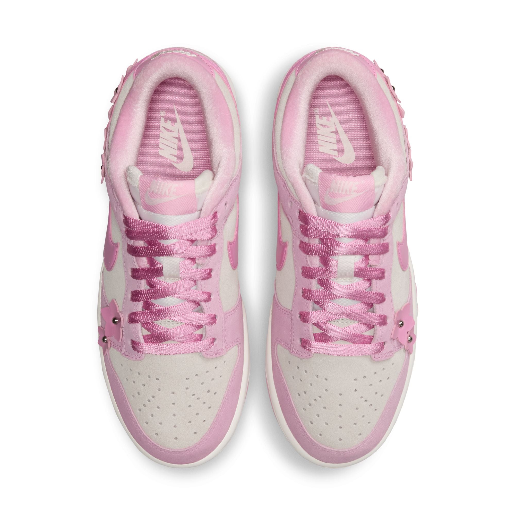 Nike Womens Dunk Low SE 