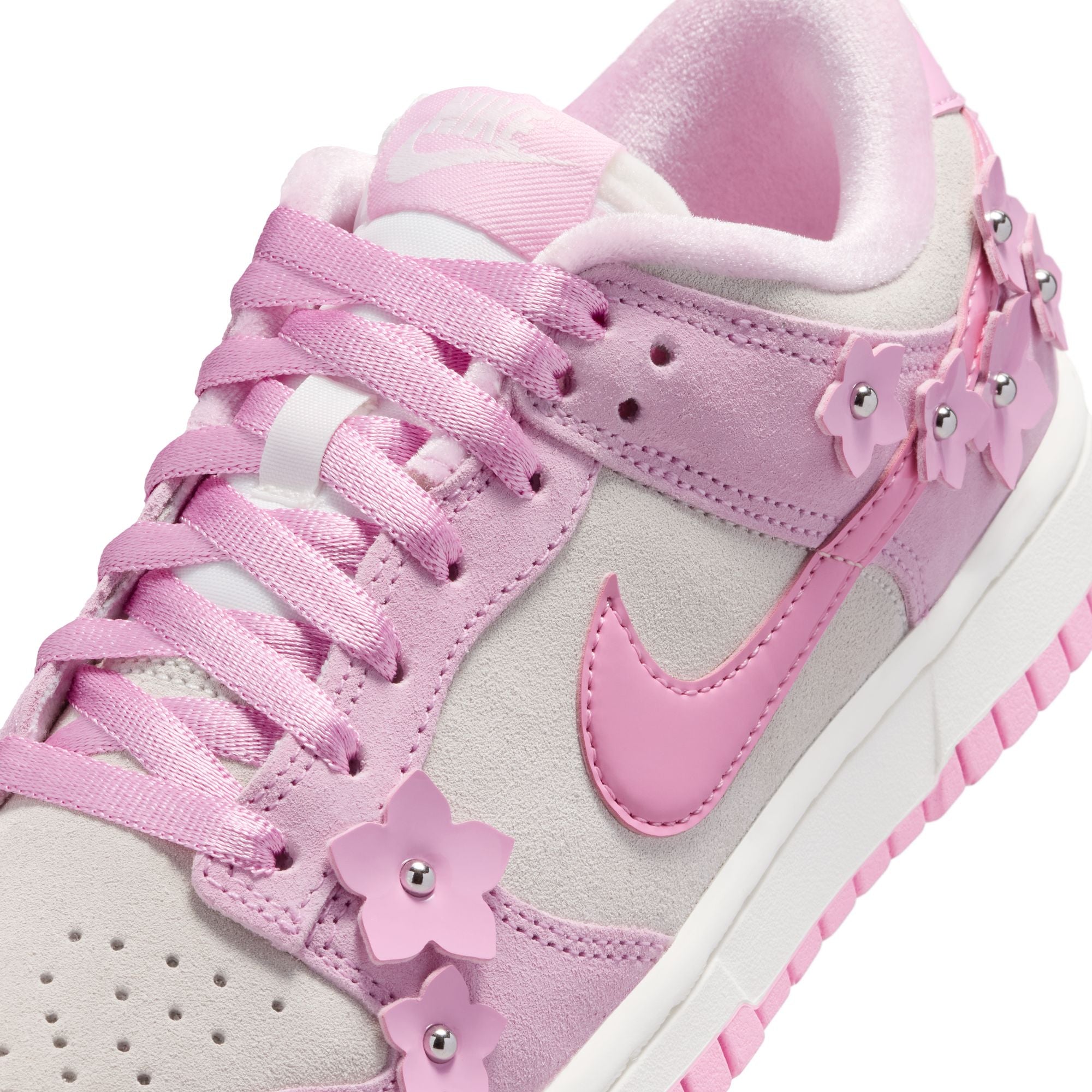 Nike Womens Dunk Low SE 